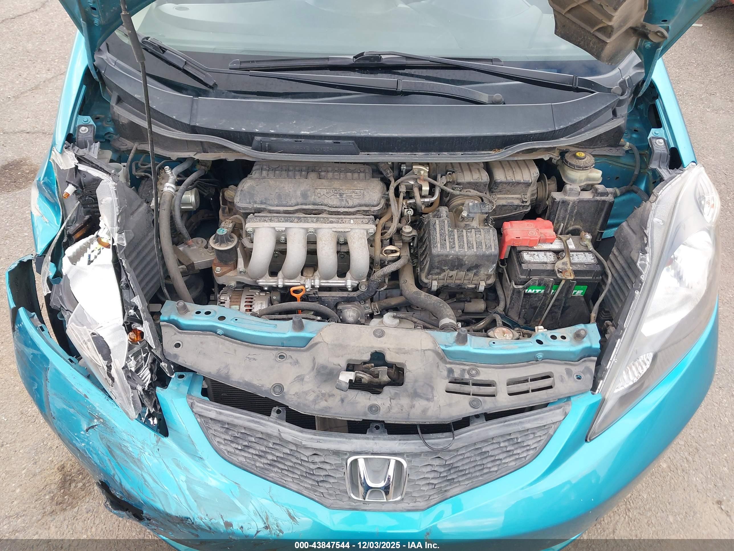 HONDA FIT image 10