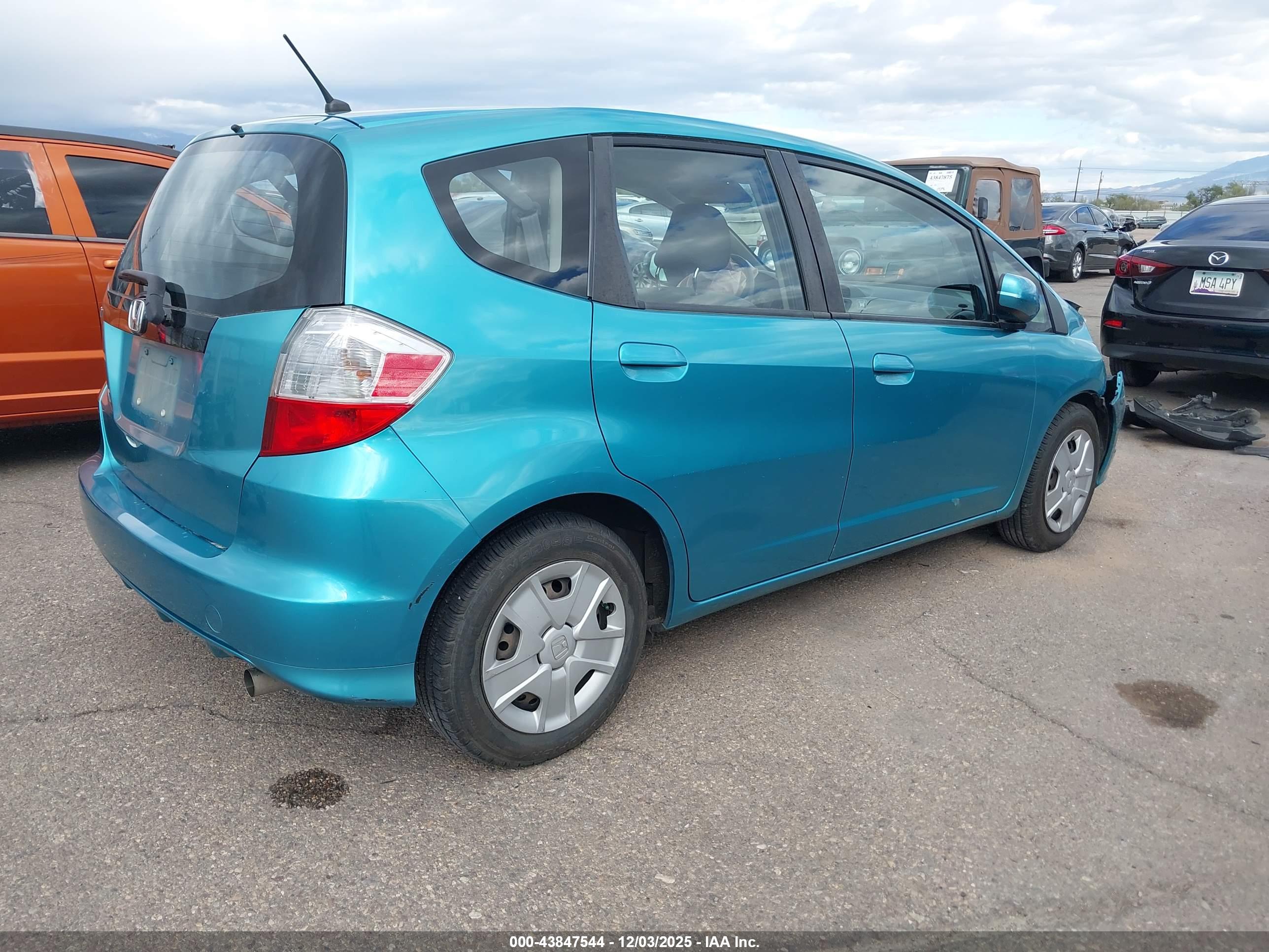 HONDA FIT image 4