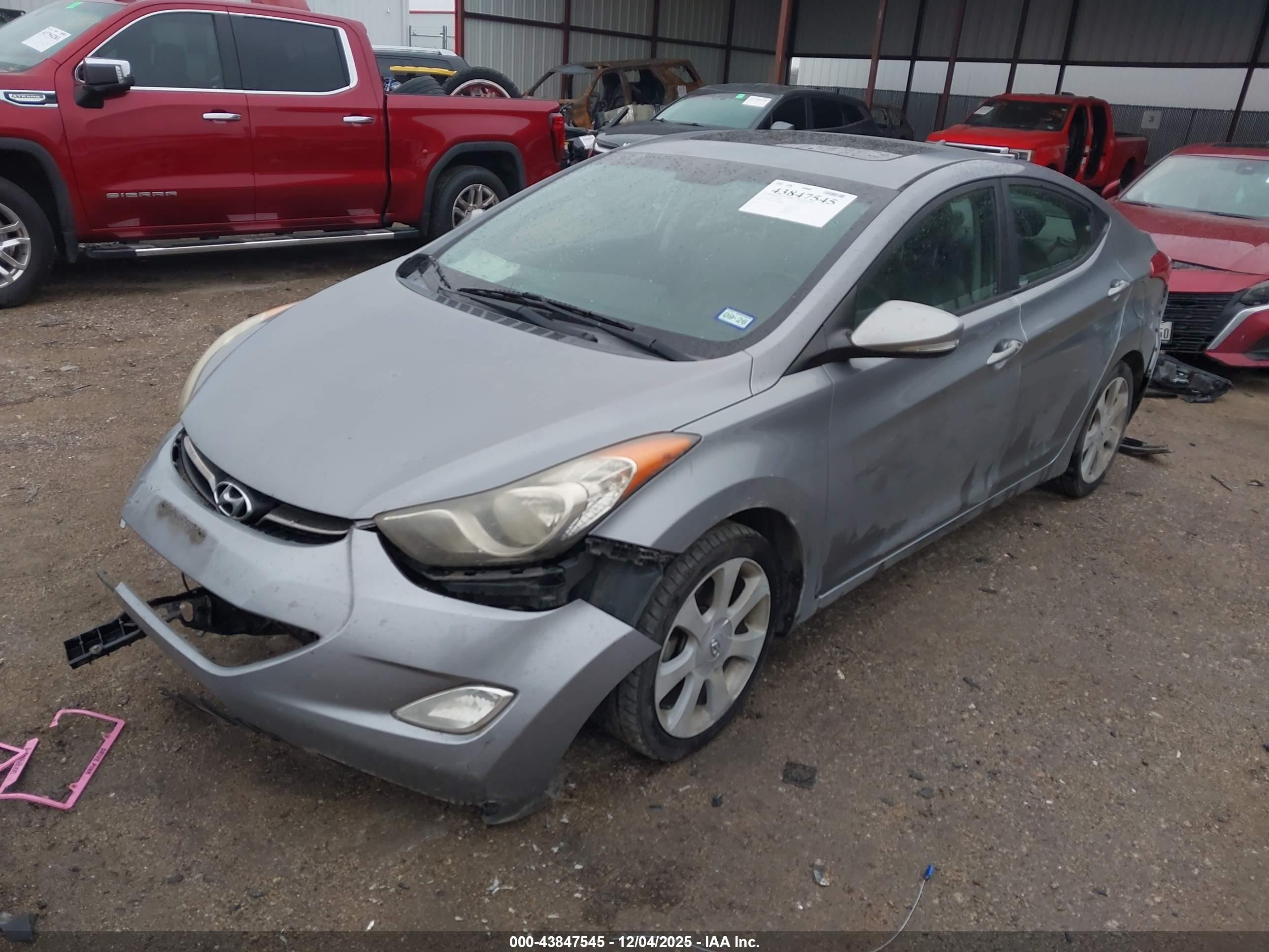 HYUNDAI ELANTRA image 2
