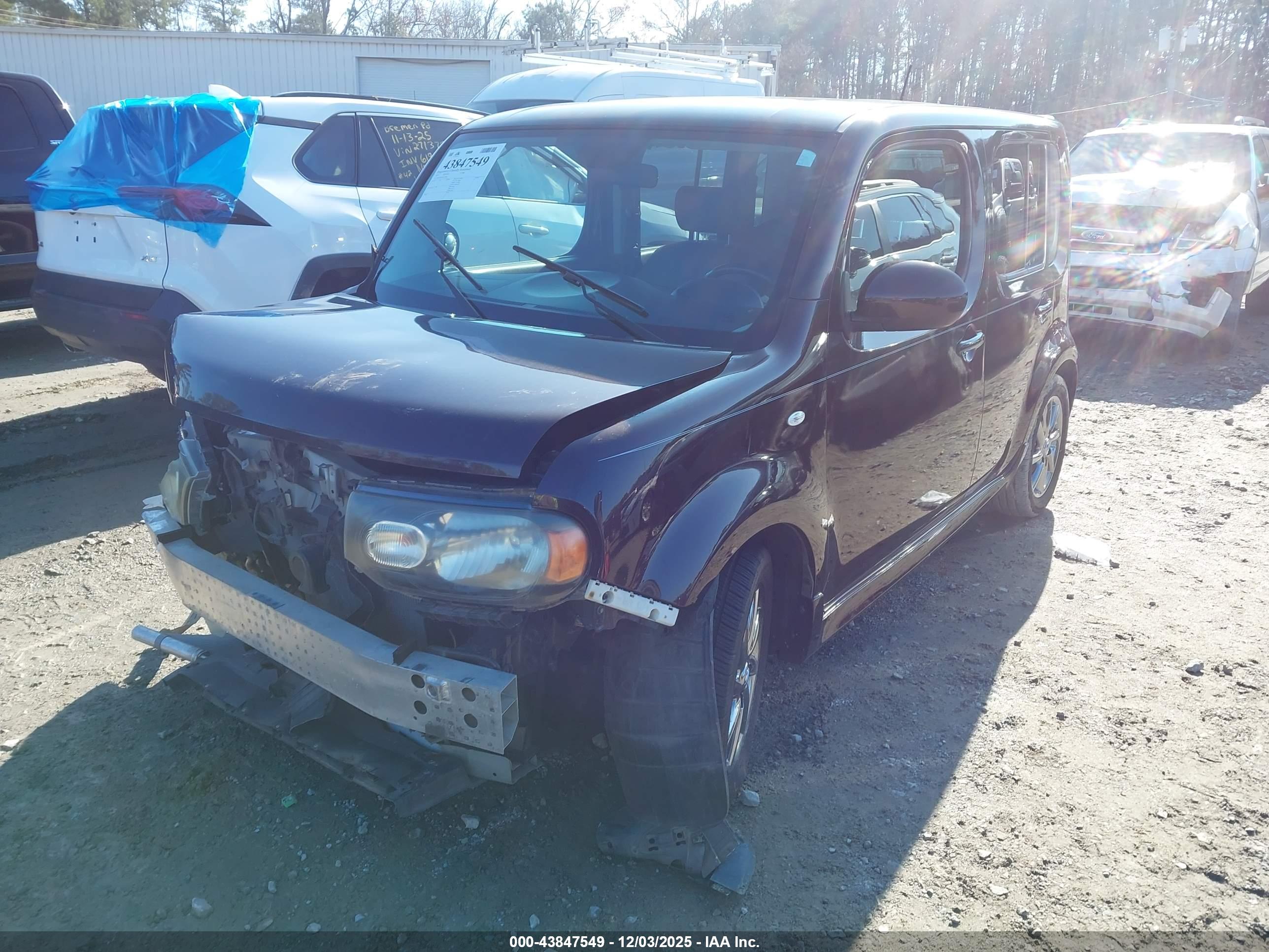 NISSAN CUBE image 2