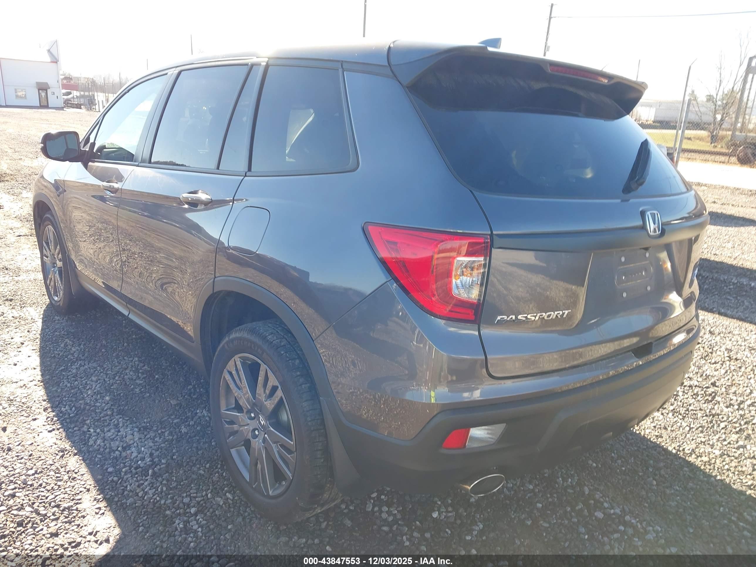 HONDA PASSPORT image 3