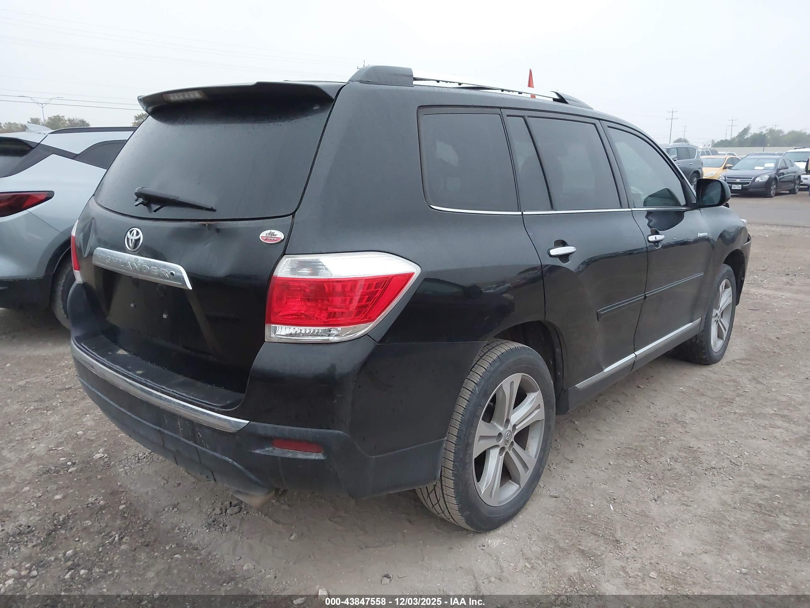 TOYOTA HIGHLANDER image 4