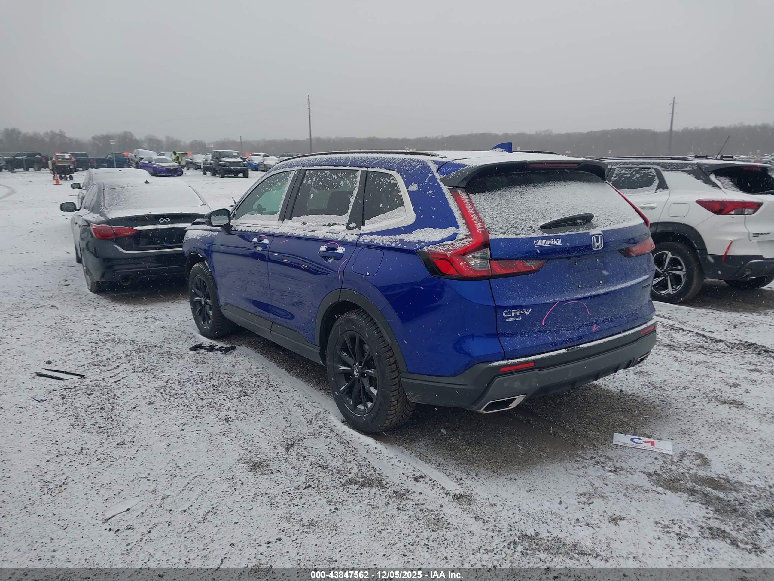 HONDA CR-V image 3