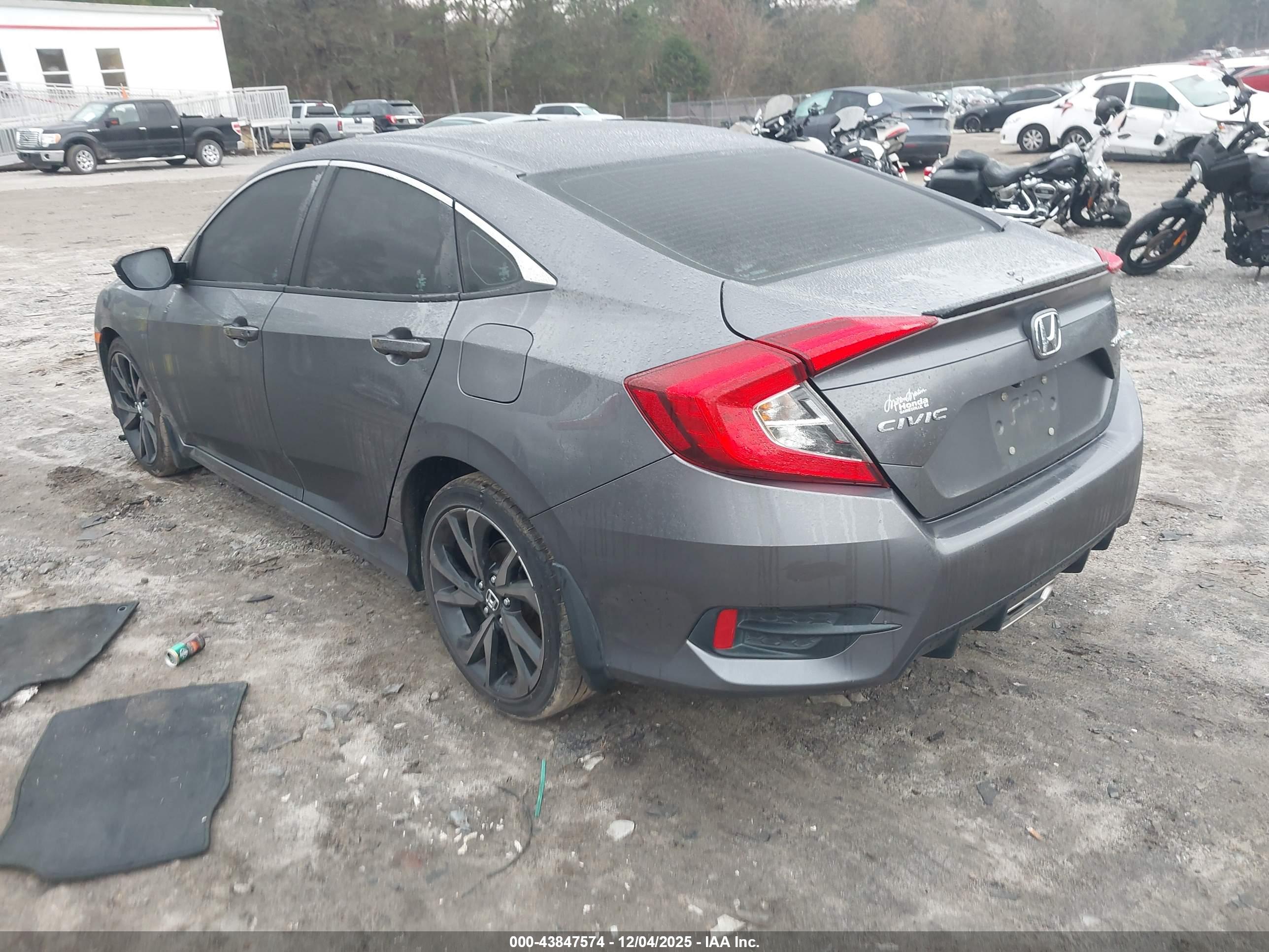 HONDA CIVIC image 3