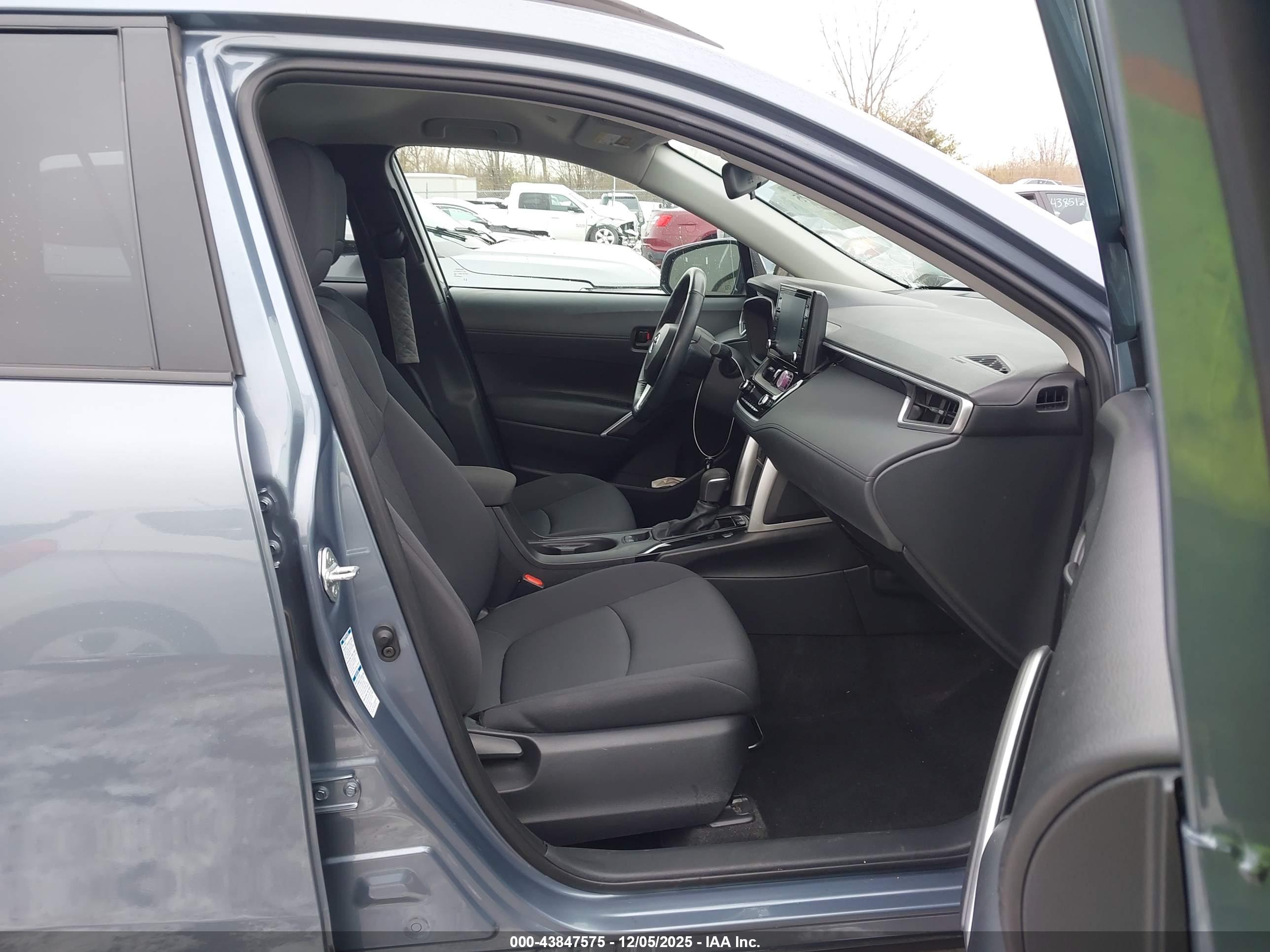 TOYOTA COROLLA image 5