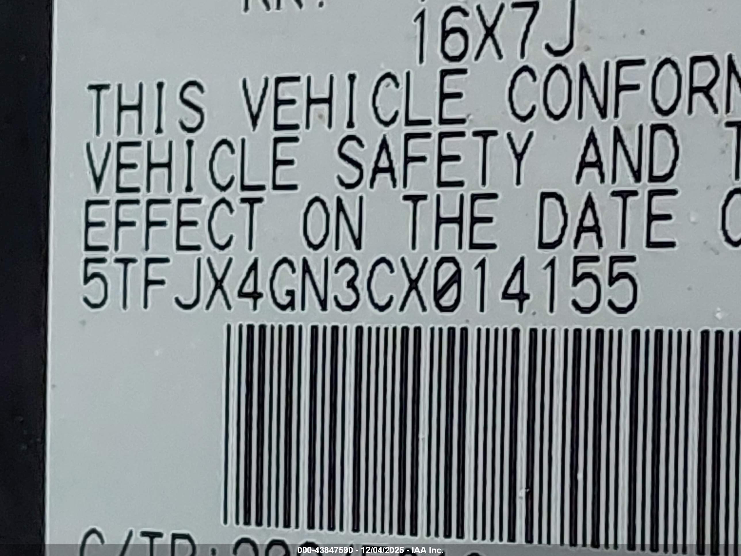 TOYOTA TACOMA image 9