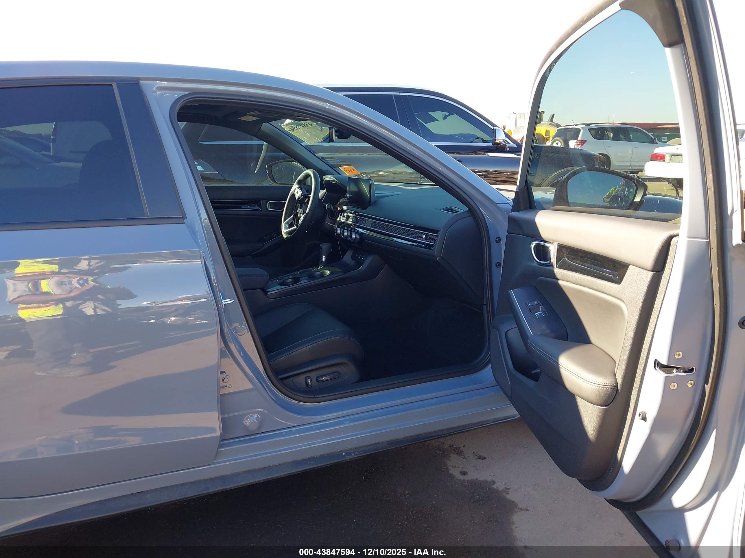HONDA CIVIC image 5