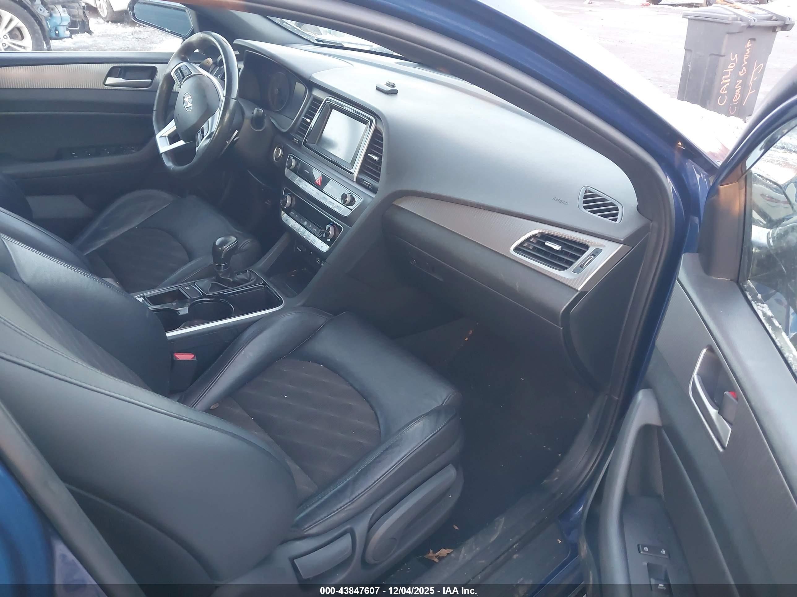 HYUNDAI SONATA image 5