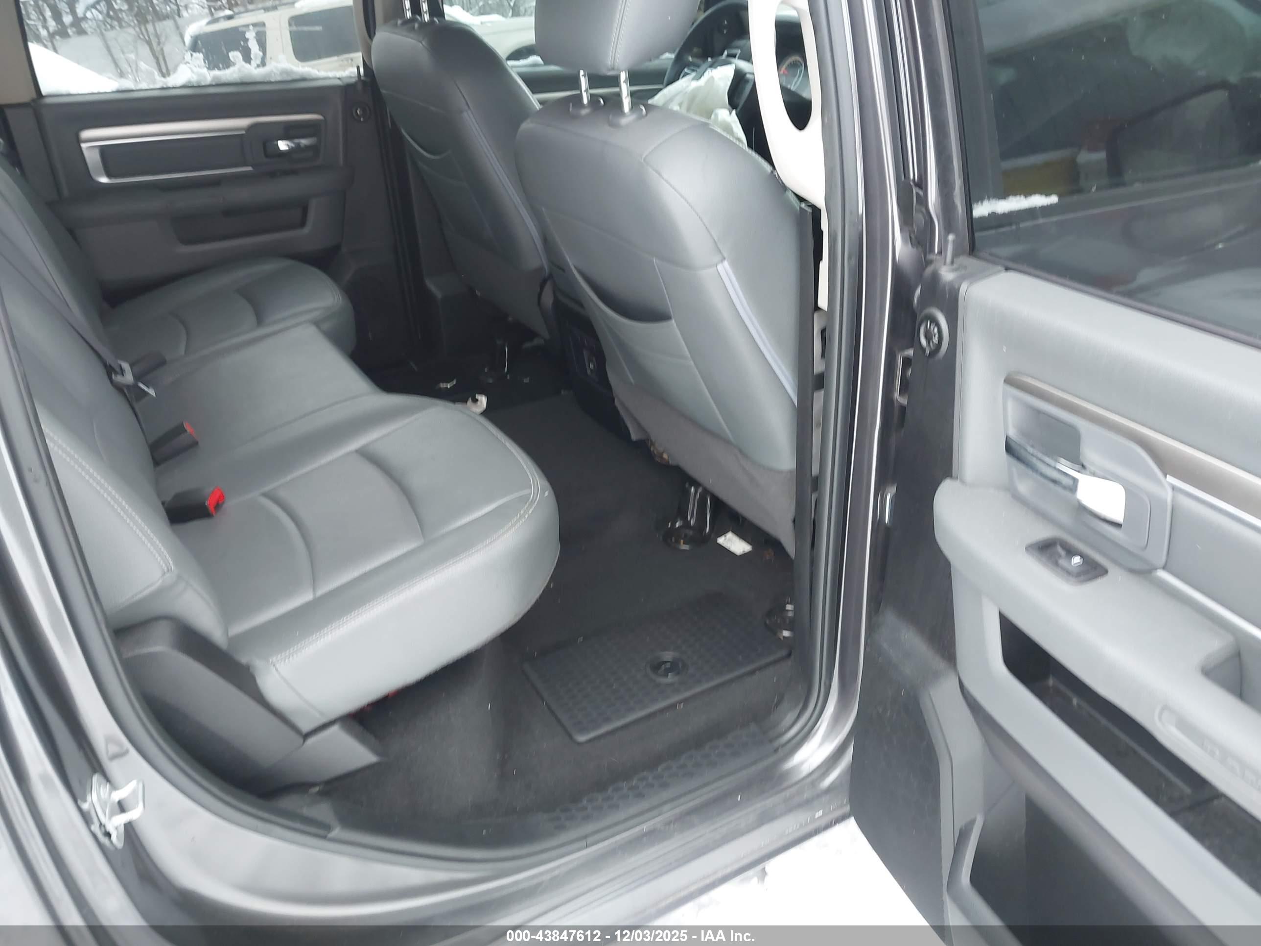RAM 1500 image 8