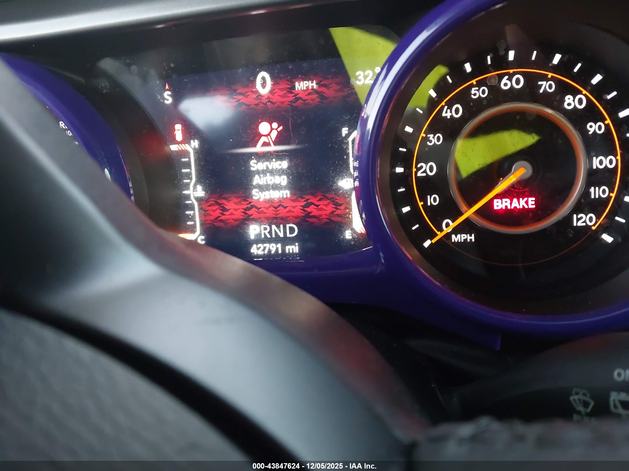 JEEP WRANGLER image 7