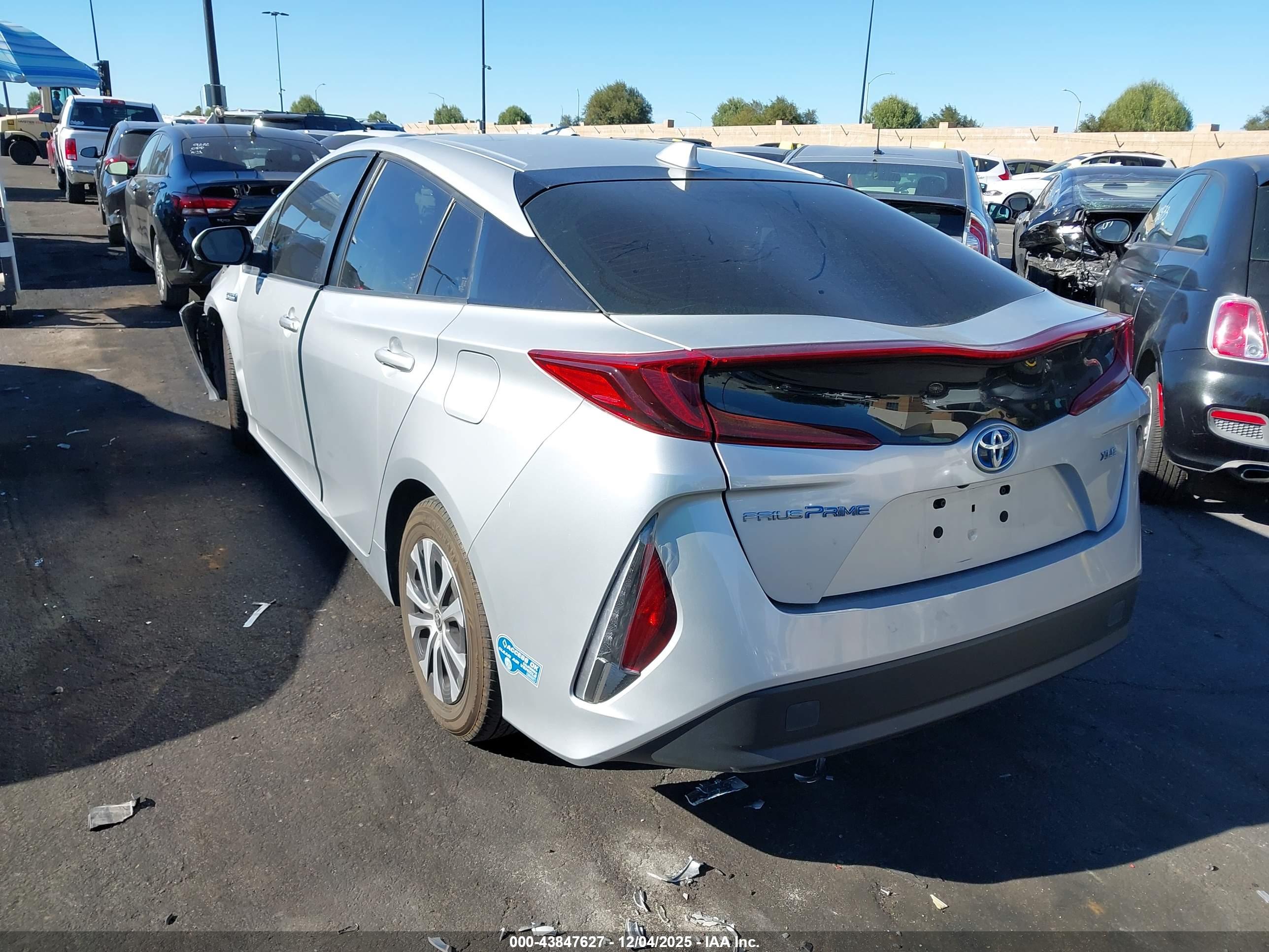 TOYOTA PRIUS image 3