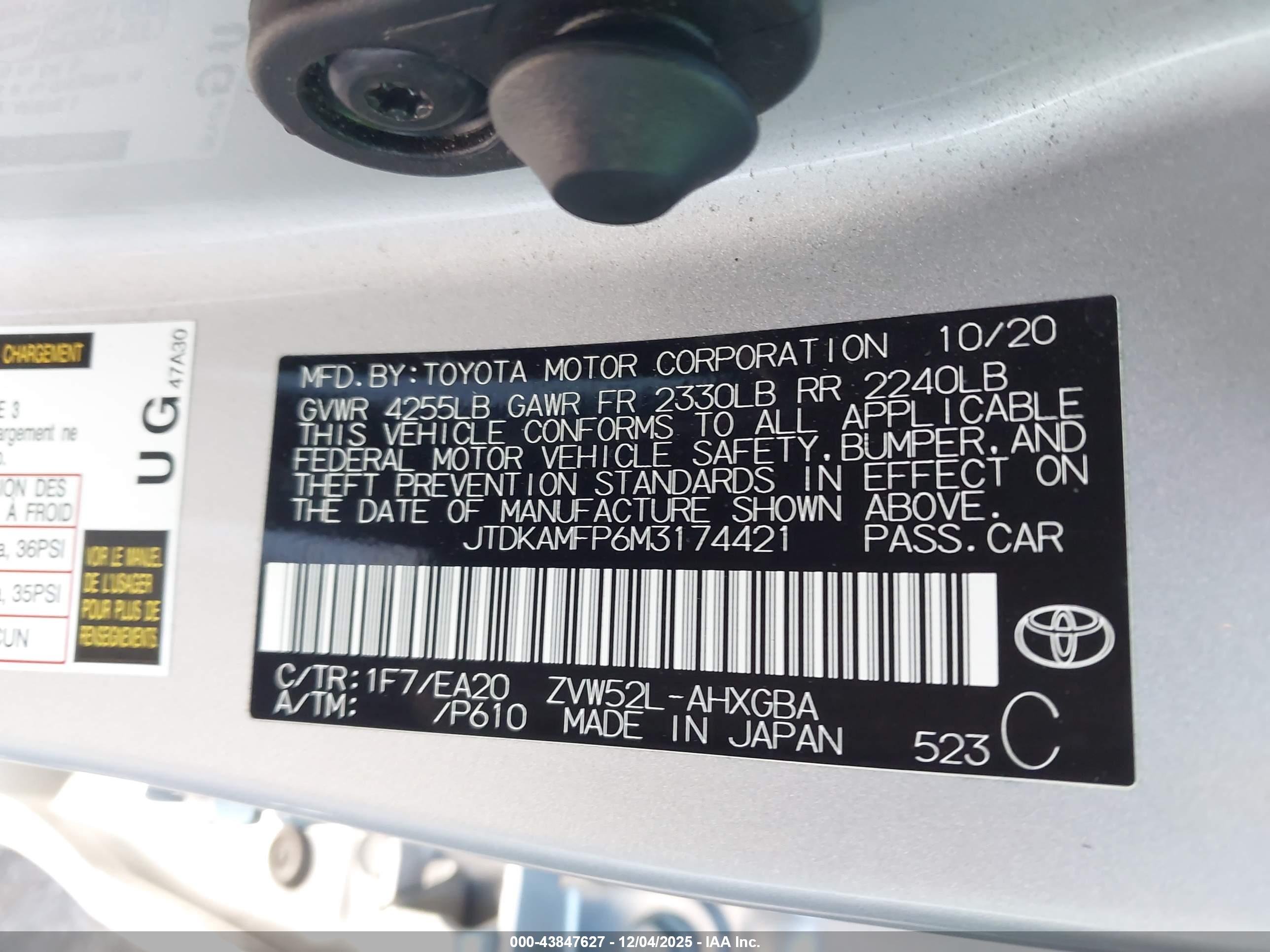 TOYOTA PRIUS image 9