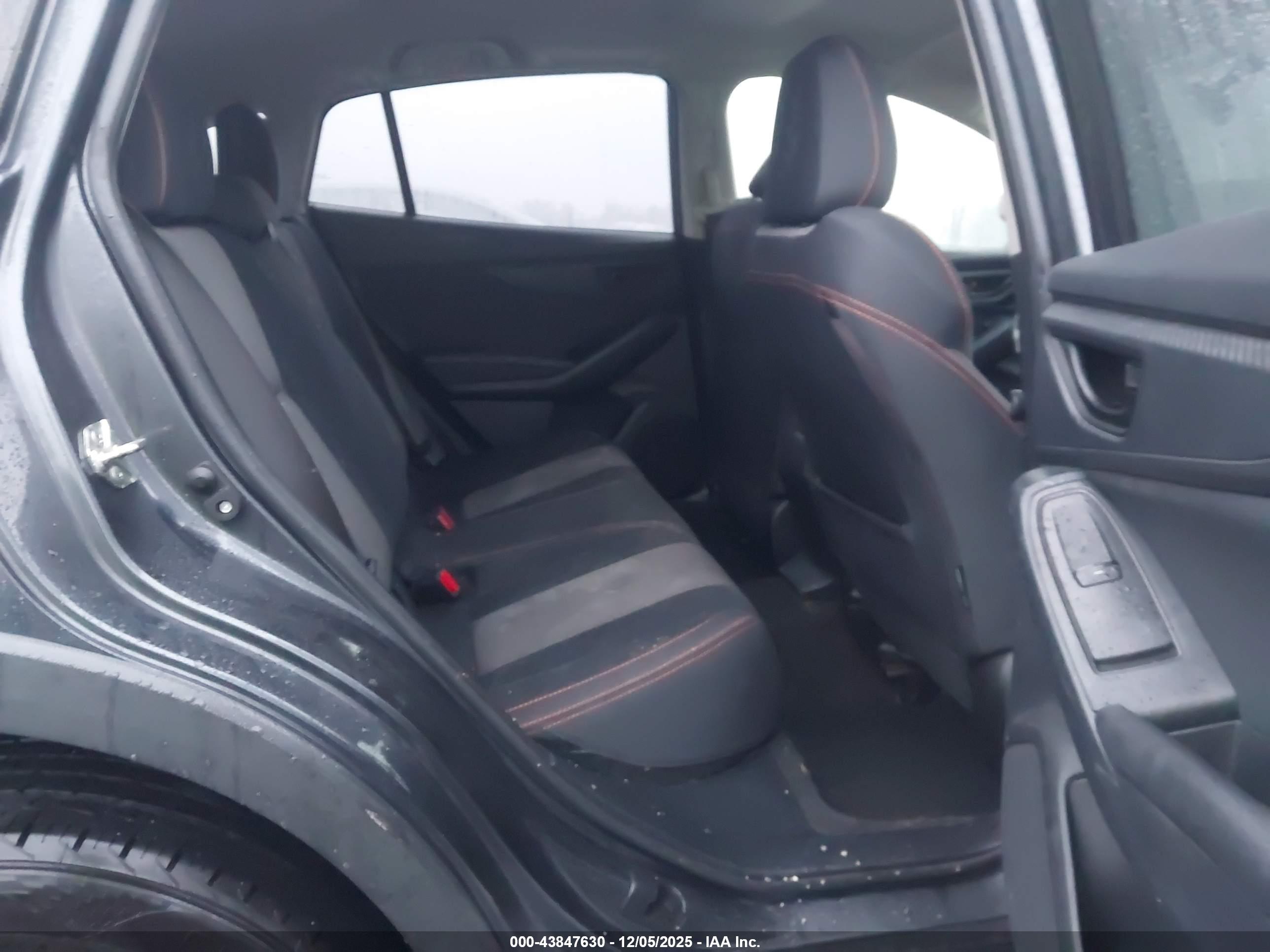 SUBARU CROSSTREK image 8