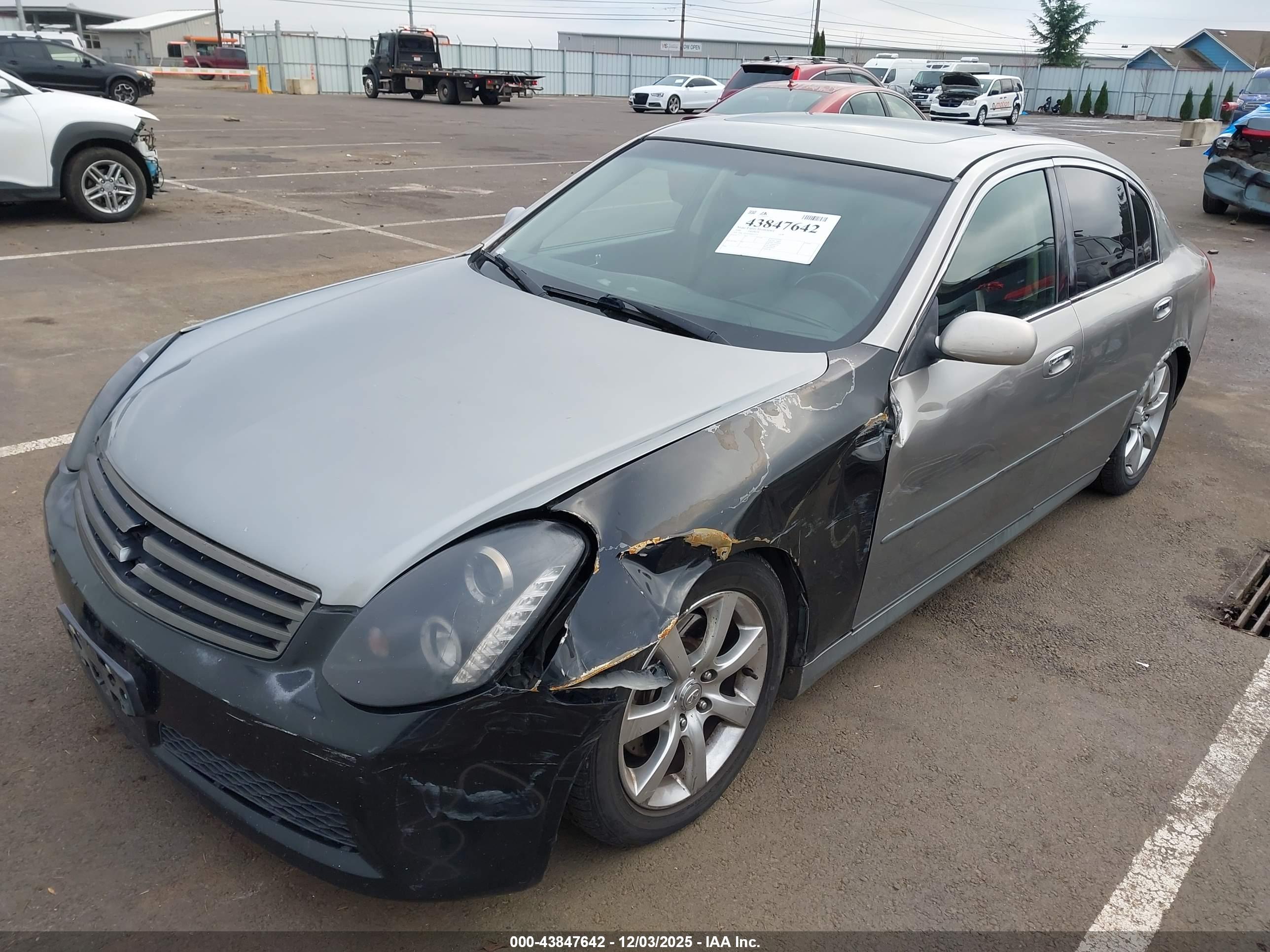 INFINITI G35 image 2