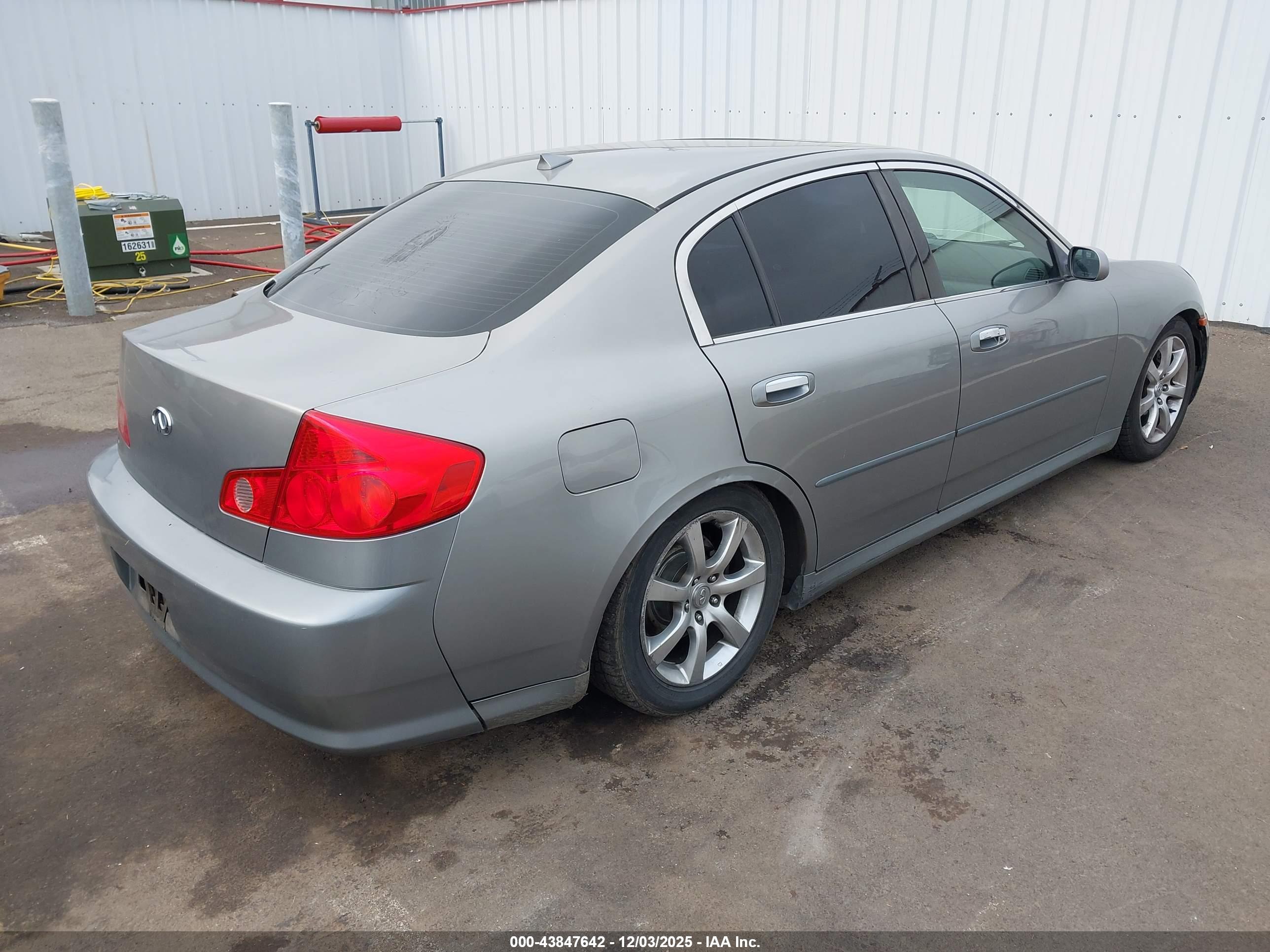 INFINITI G35 image 4