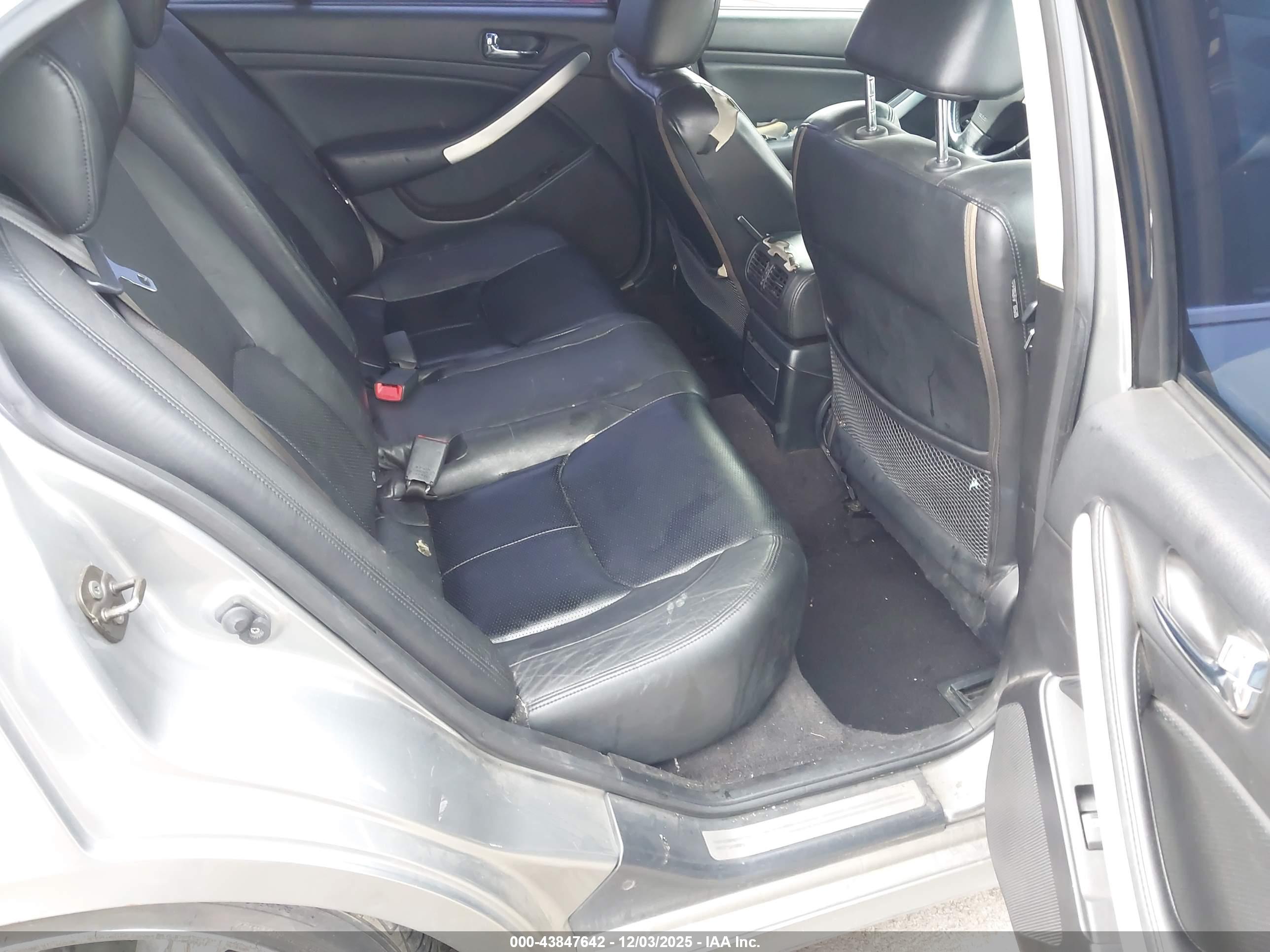 INFINITI G35 image 8