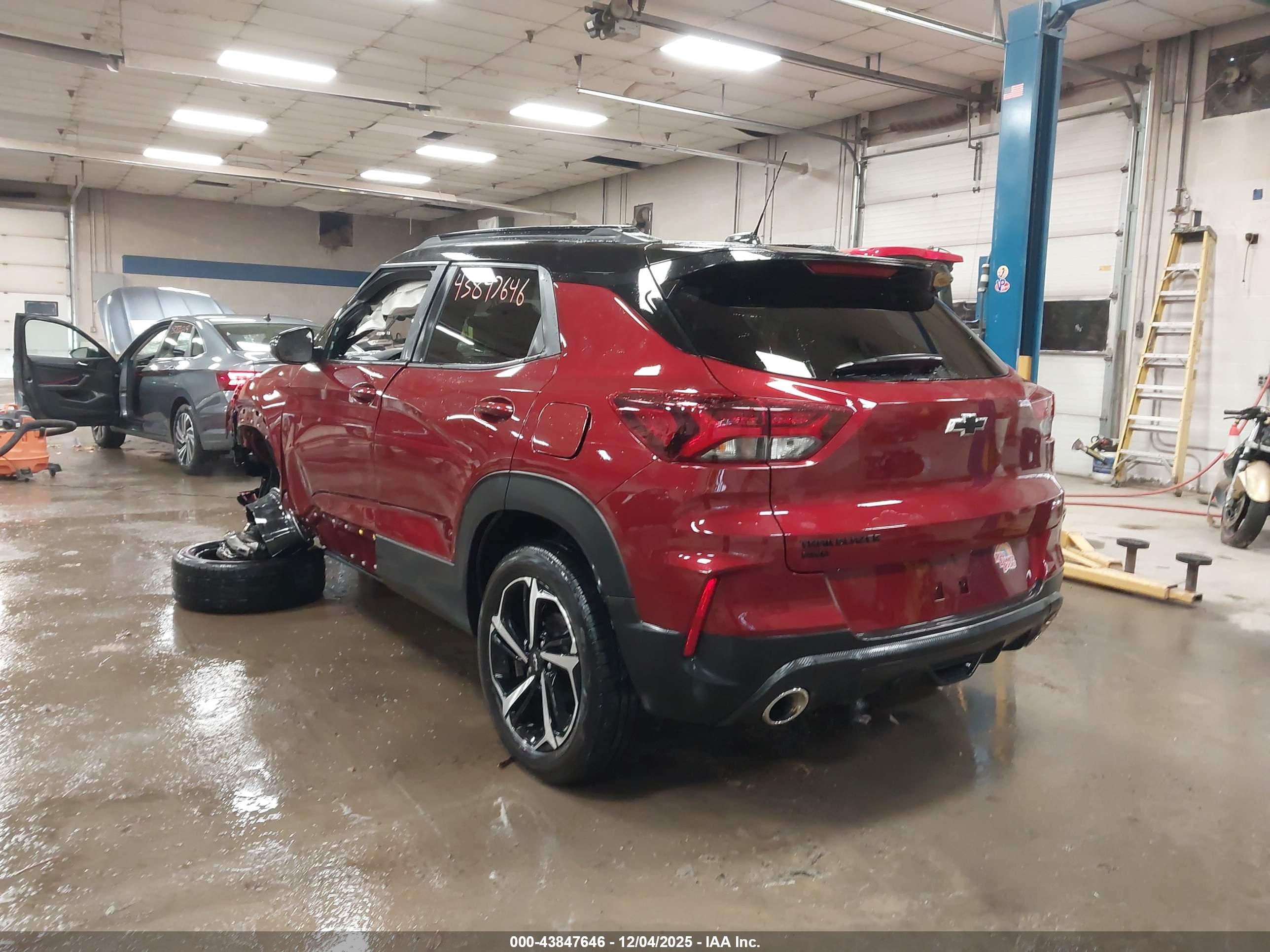 CHEVROLET TRAILBLAZER image 3