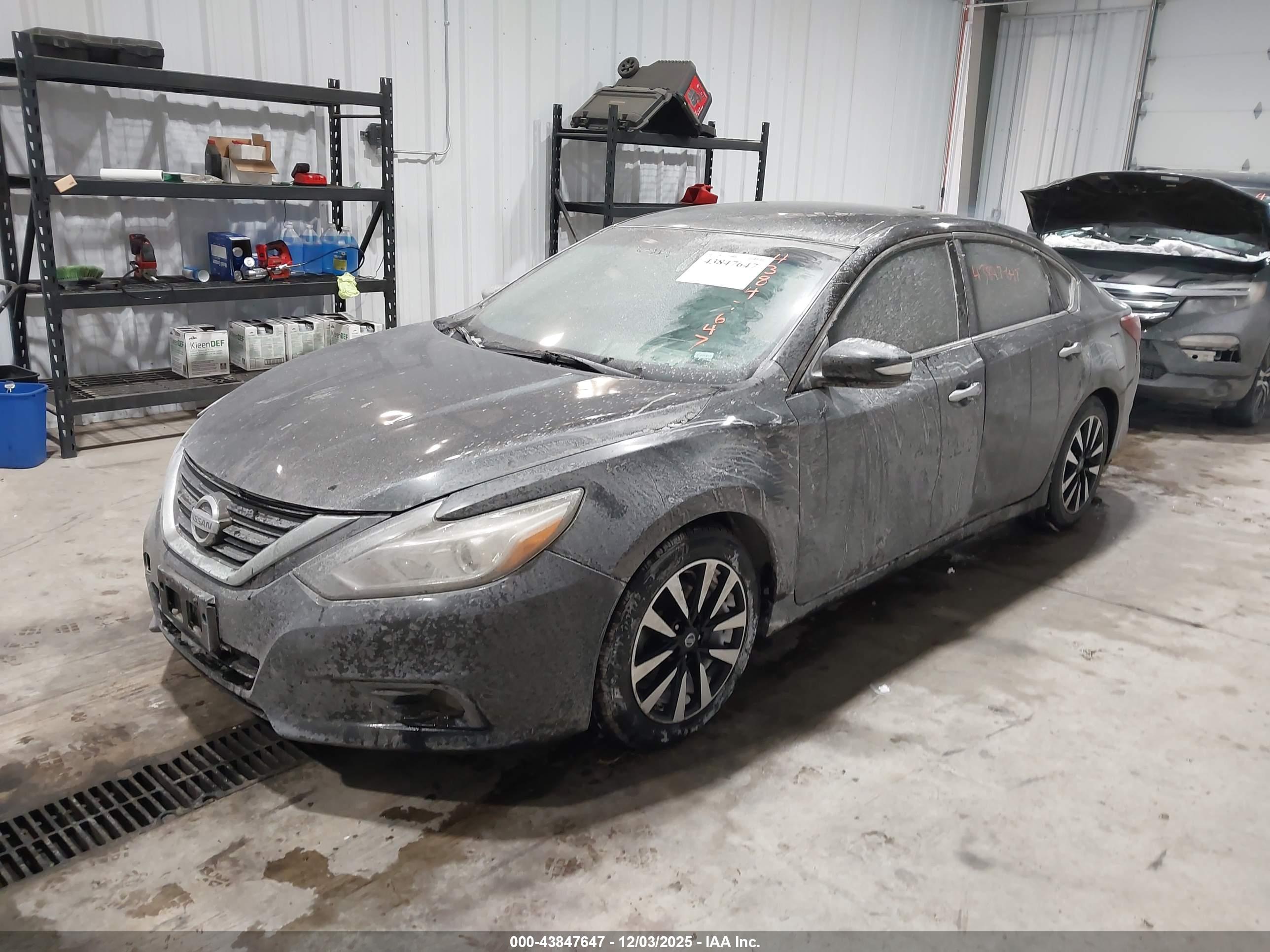 NISSAN ALTIMA image 2