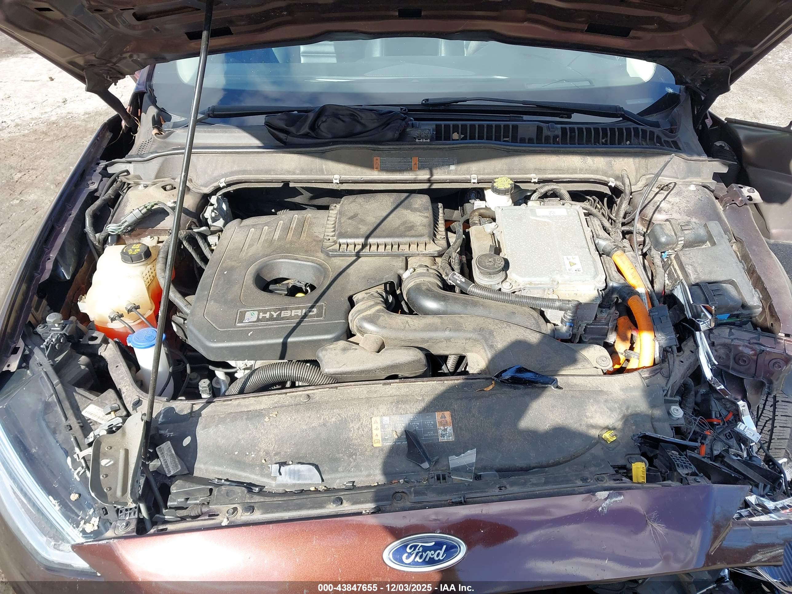 FORD FUSION image 10