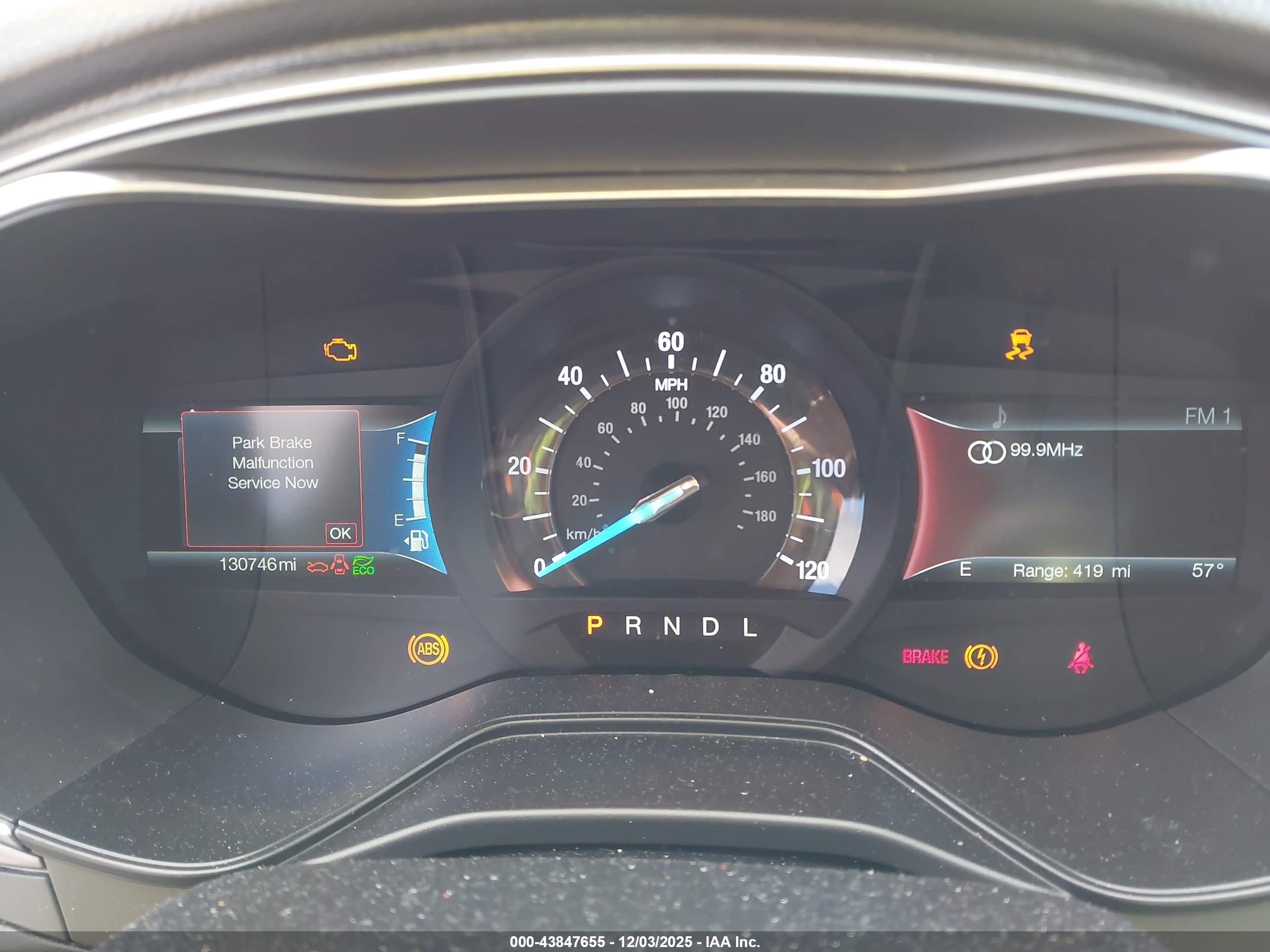 FORD FUSION image 7