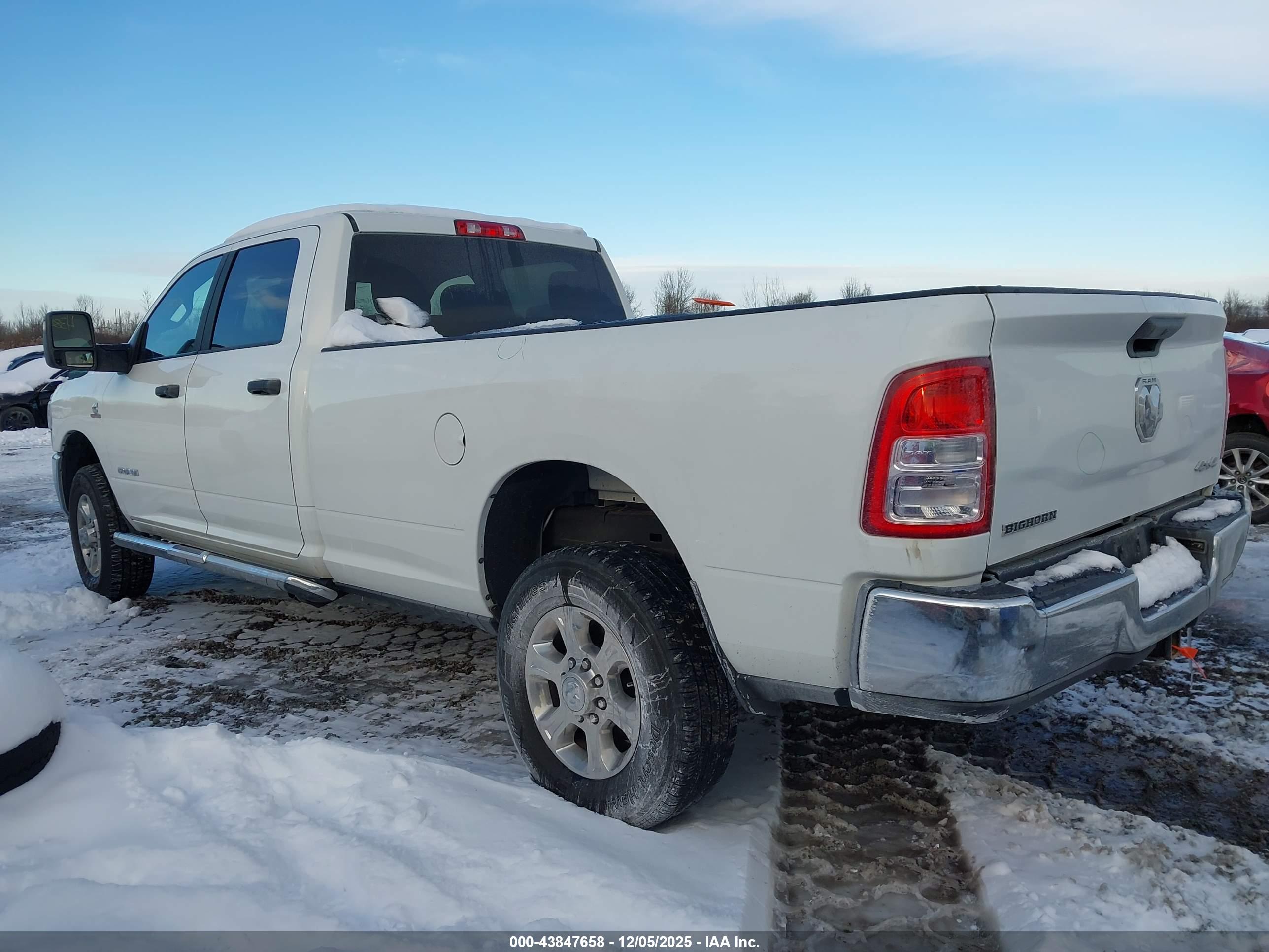 RAM 2500 image 3