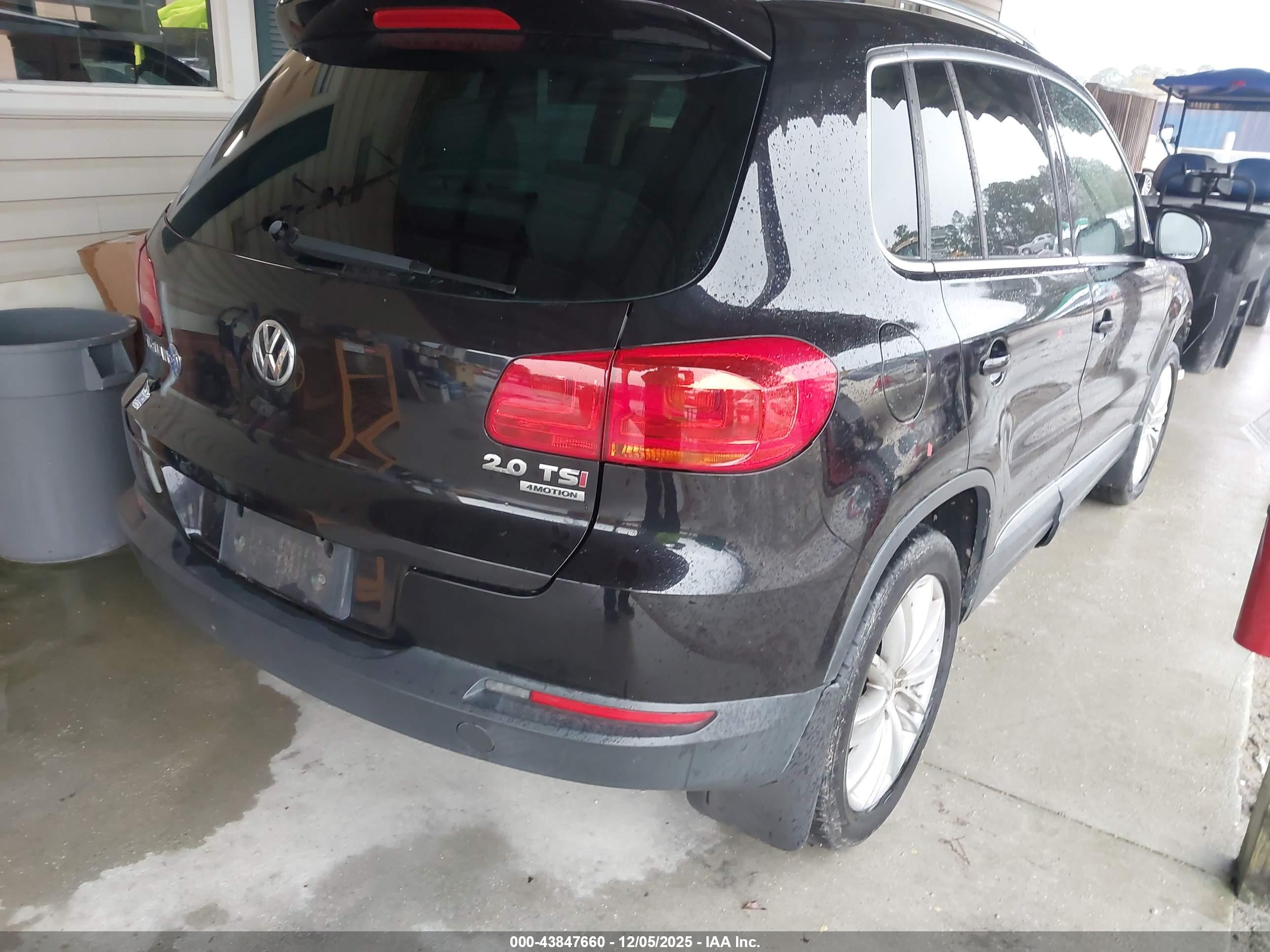 VOLKSWAGEN TIGUAN image 4