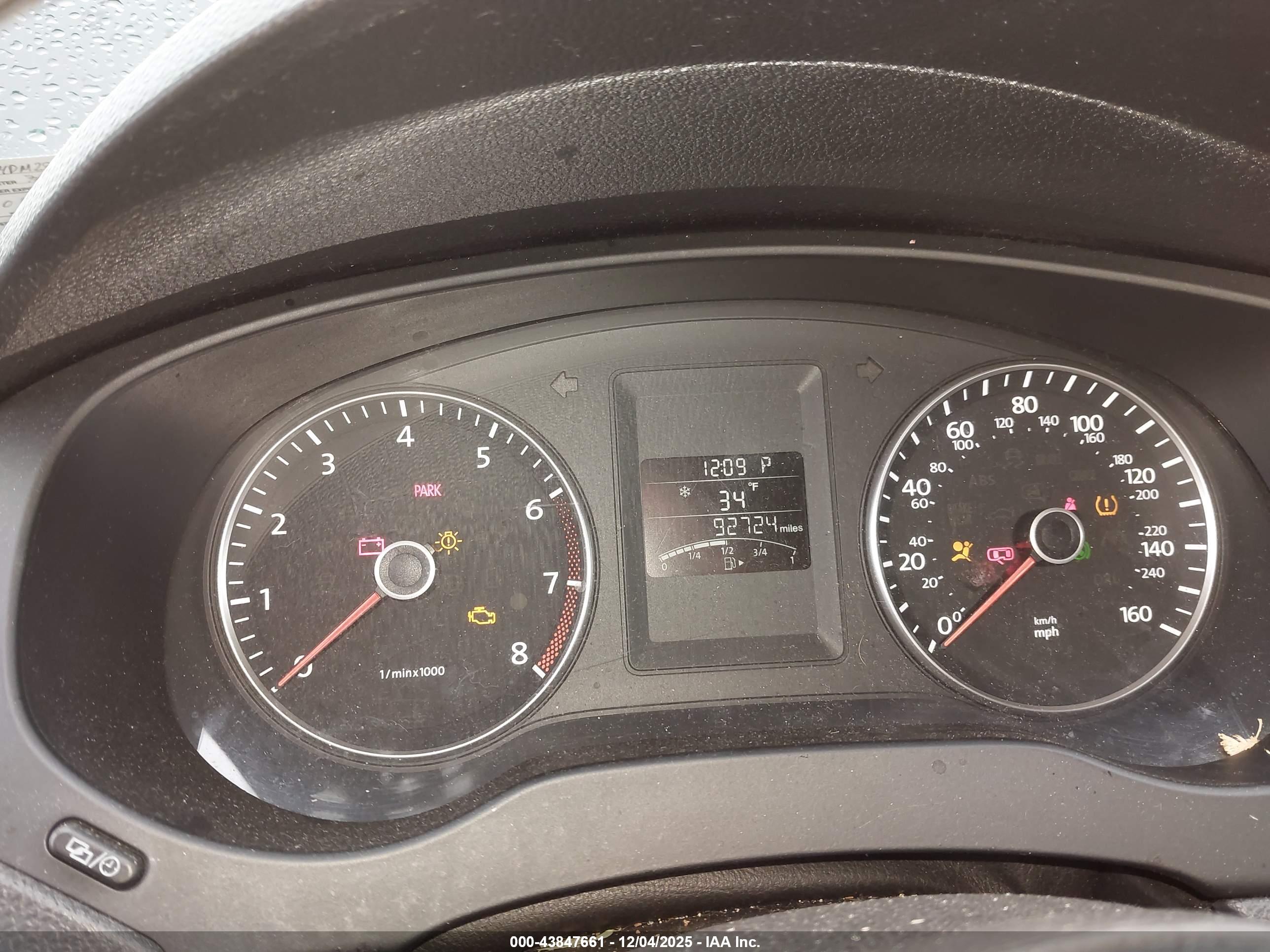 VOLKSWAGEN JETTA image 7