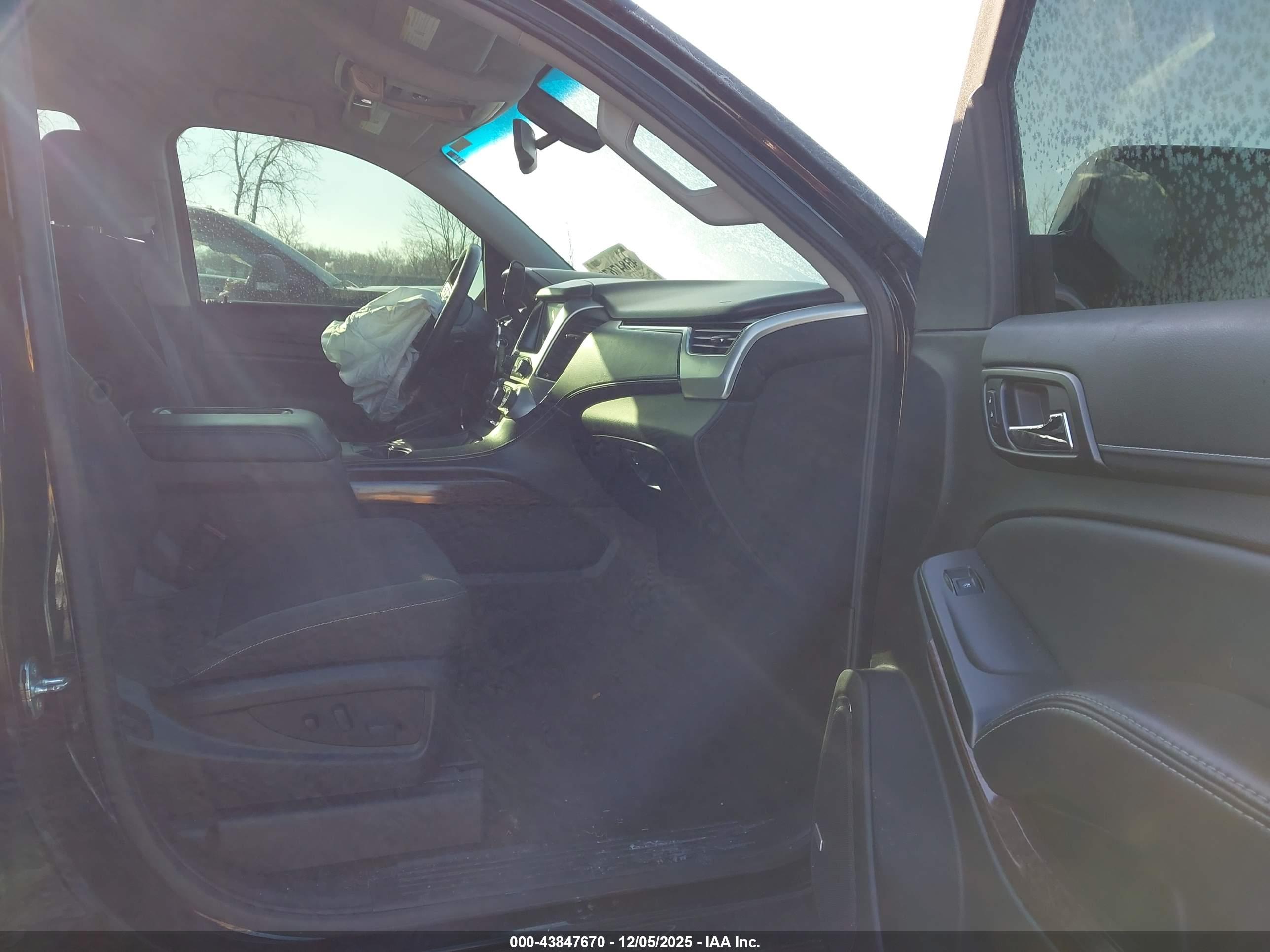 GMC YUKON image 5