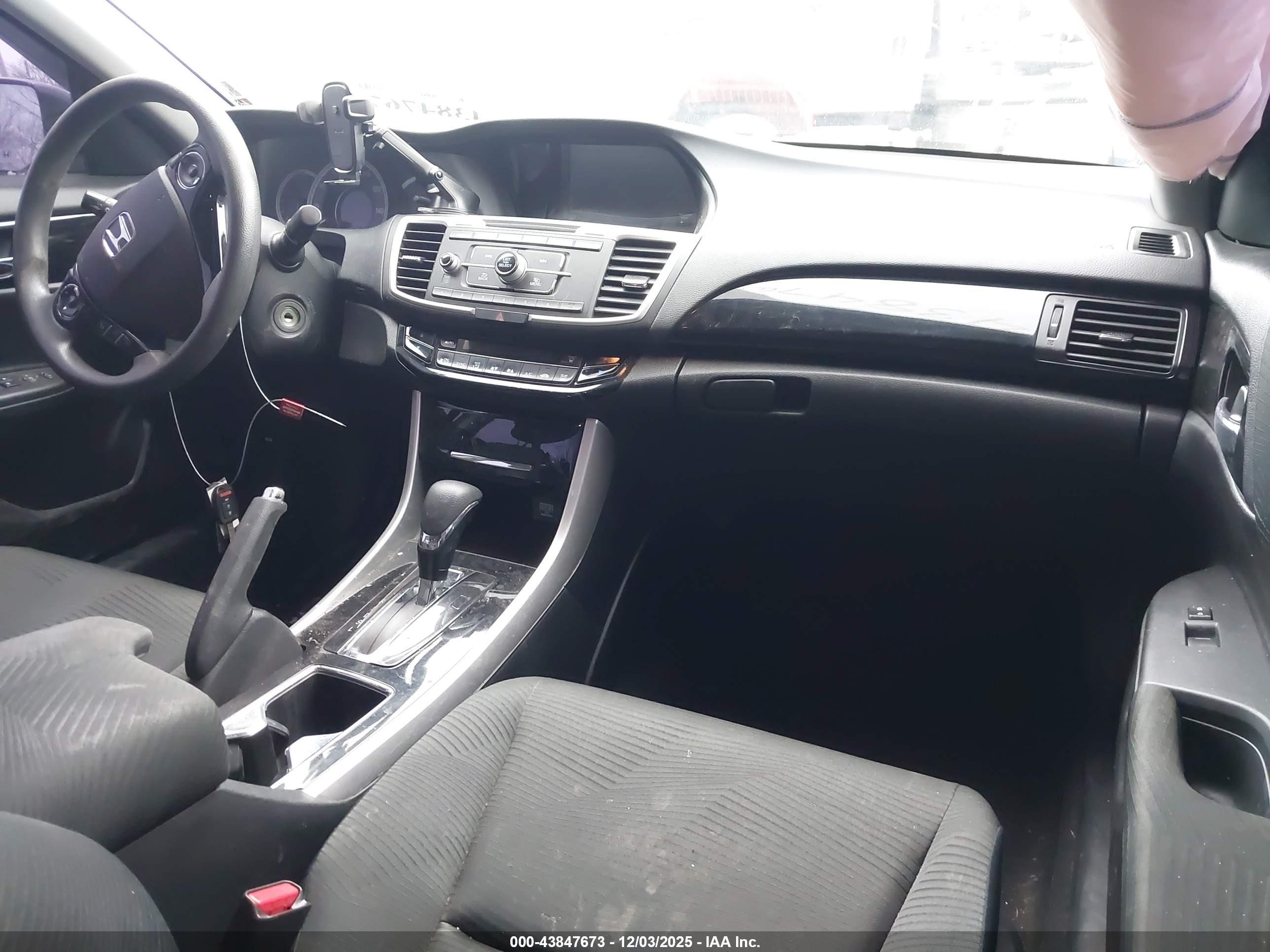 HONDA ACCORD image 5