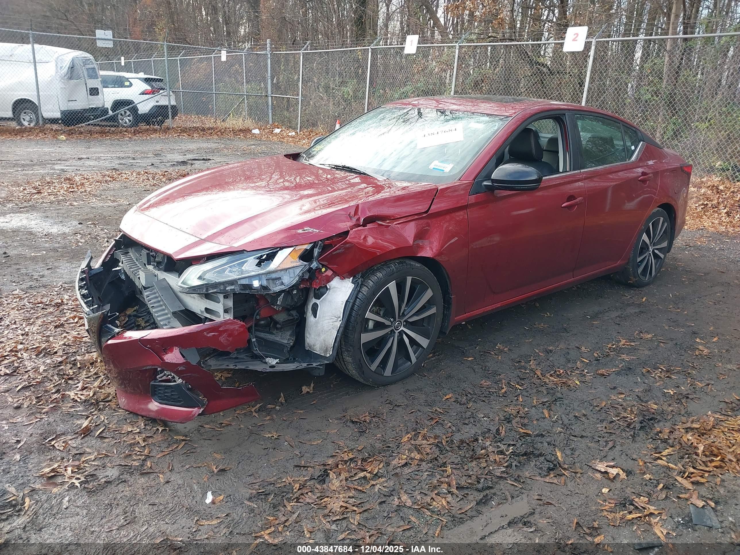 NISSAN ALTIMA image 2
