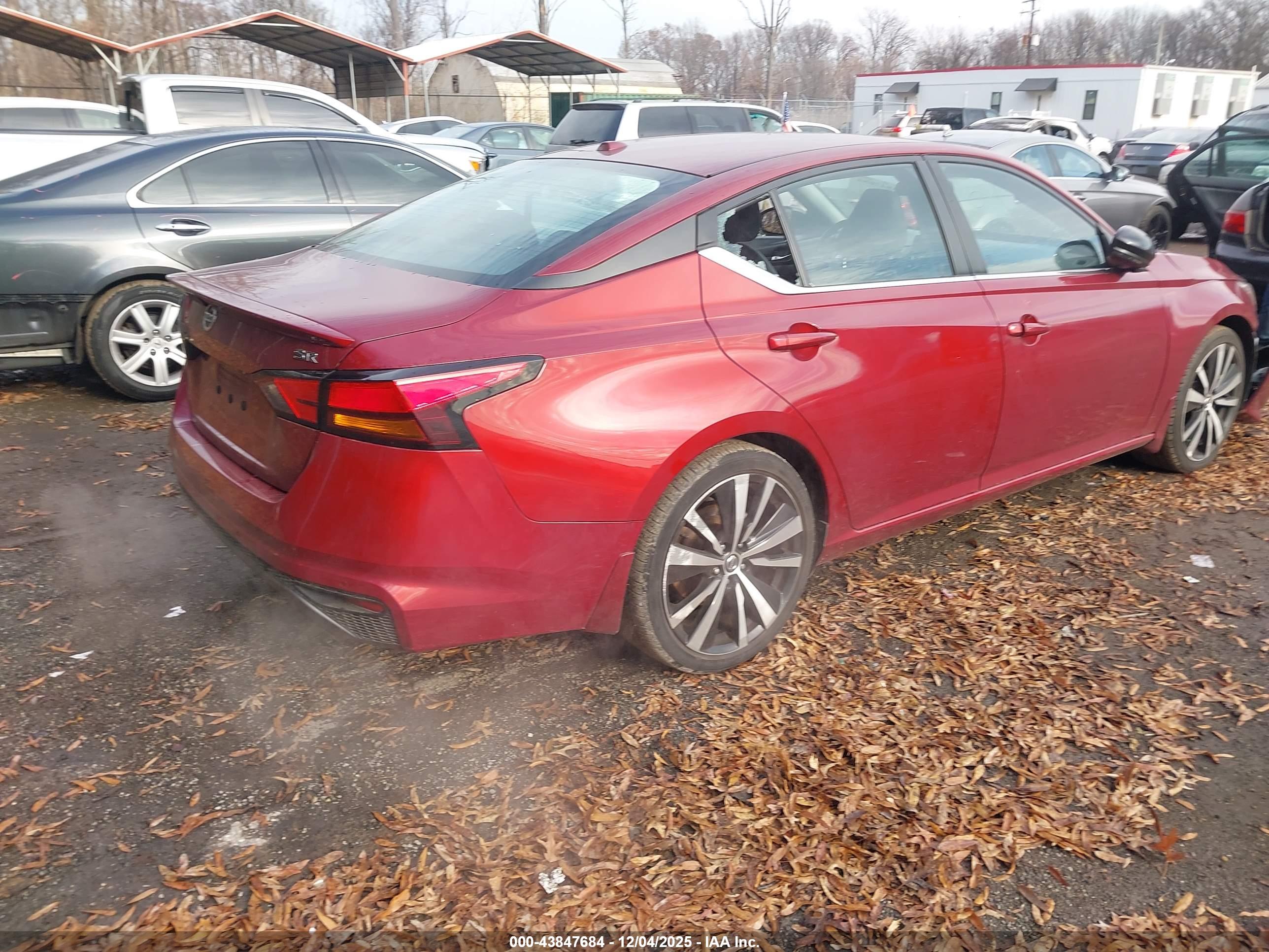 NISSAN ALTIMA image 4