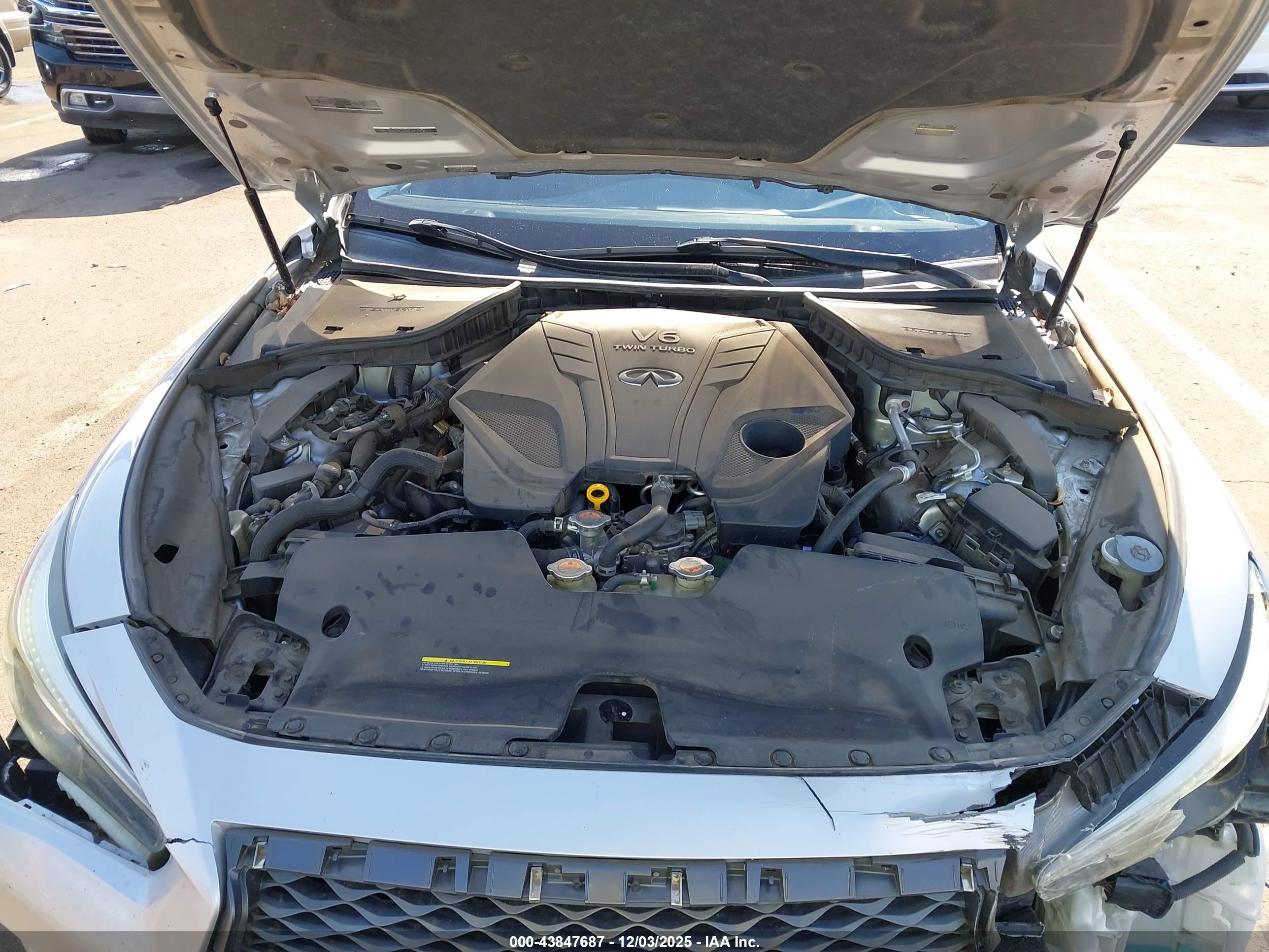 INFINITI Q50 image 10