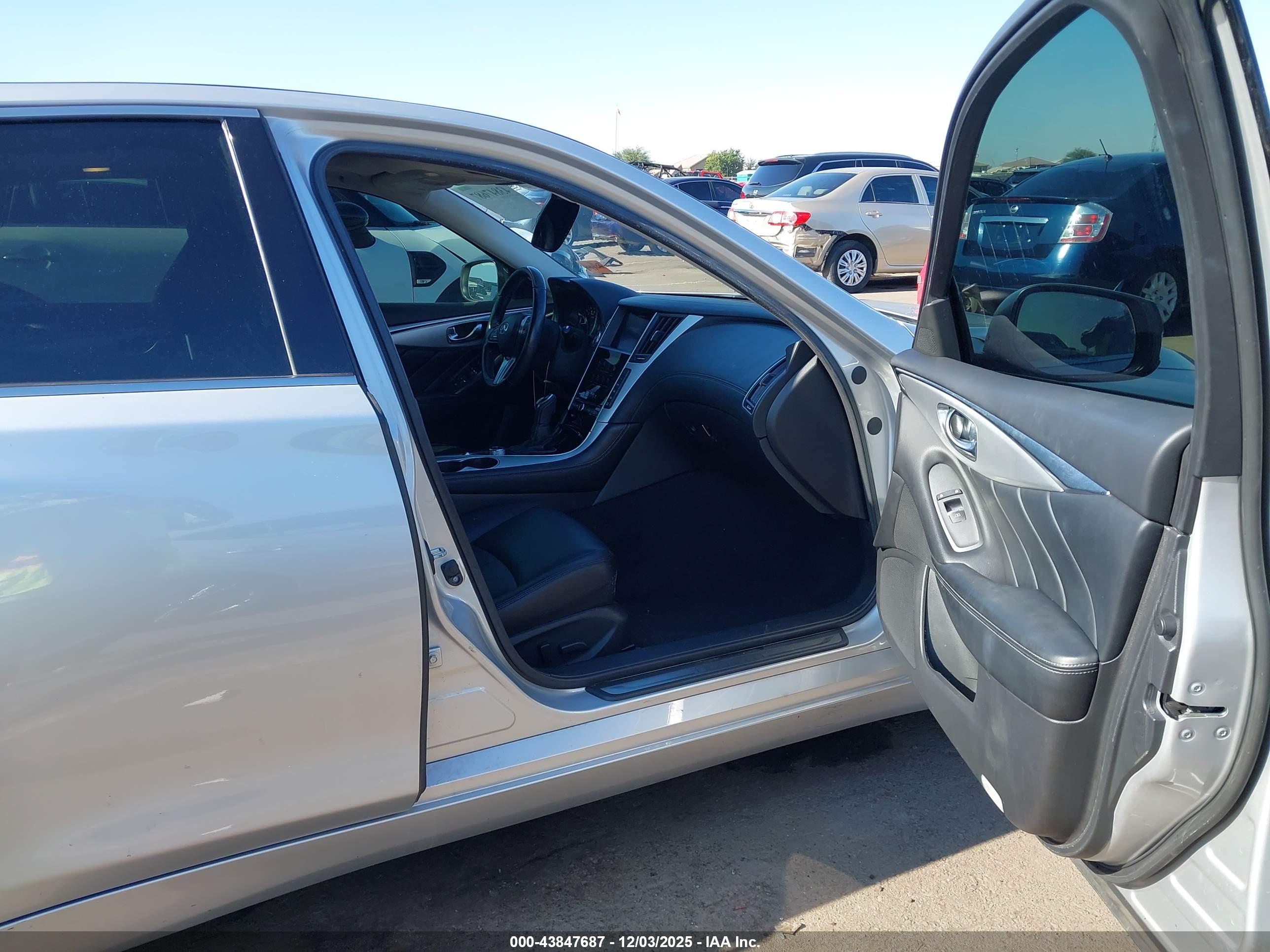INFINITI Q50 image 5