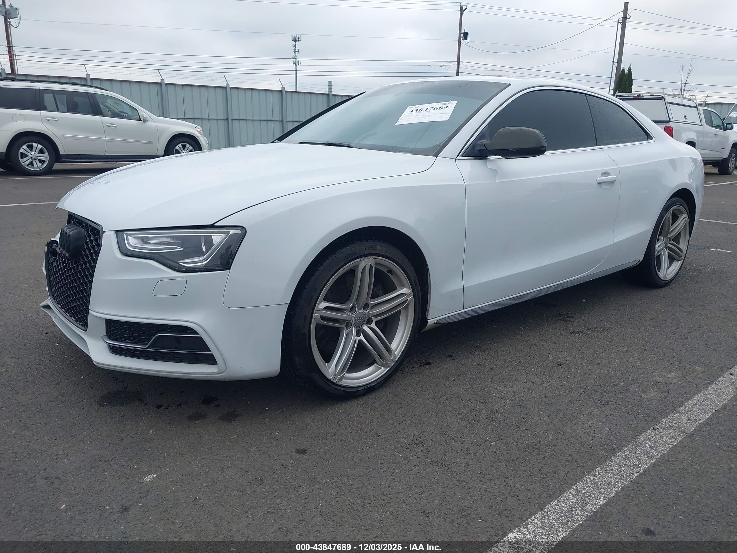 AUDI S5 image 2