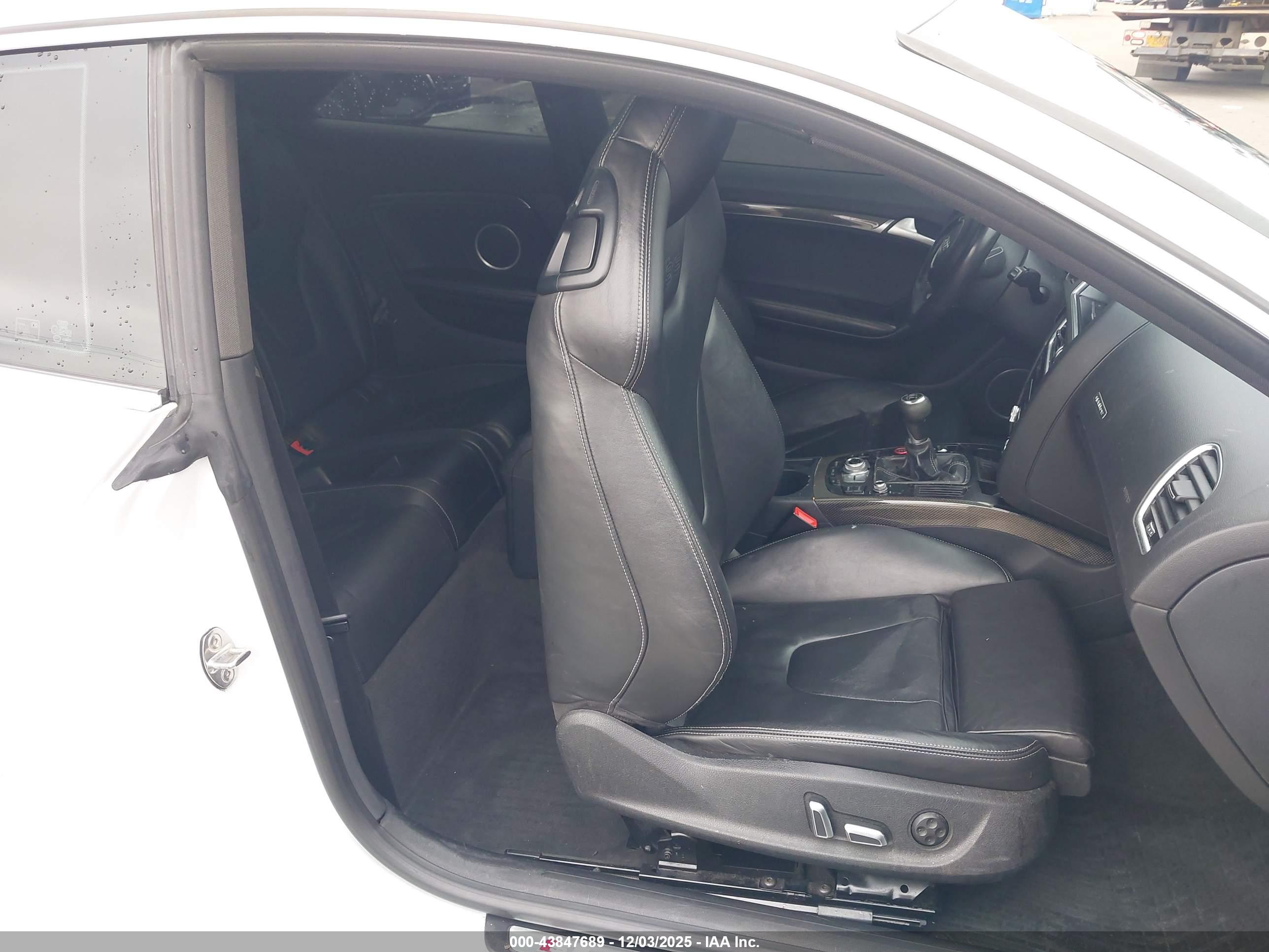 AUDI S5 image 8