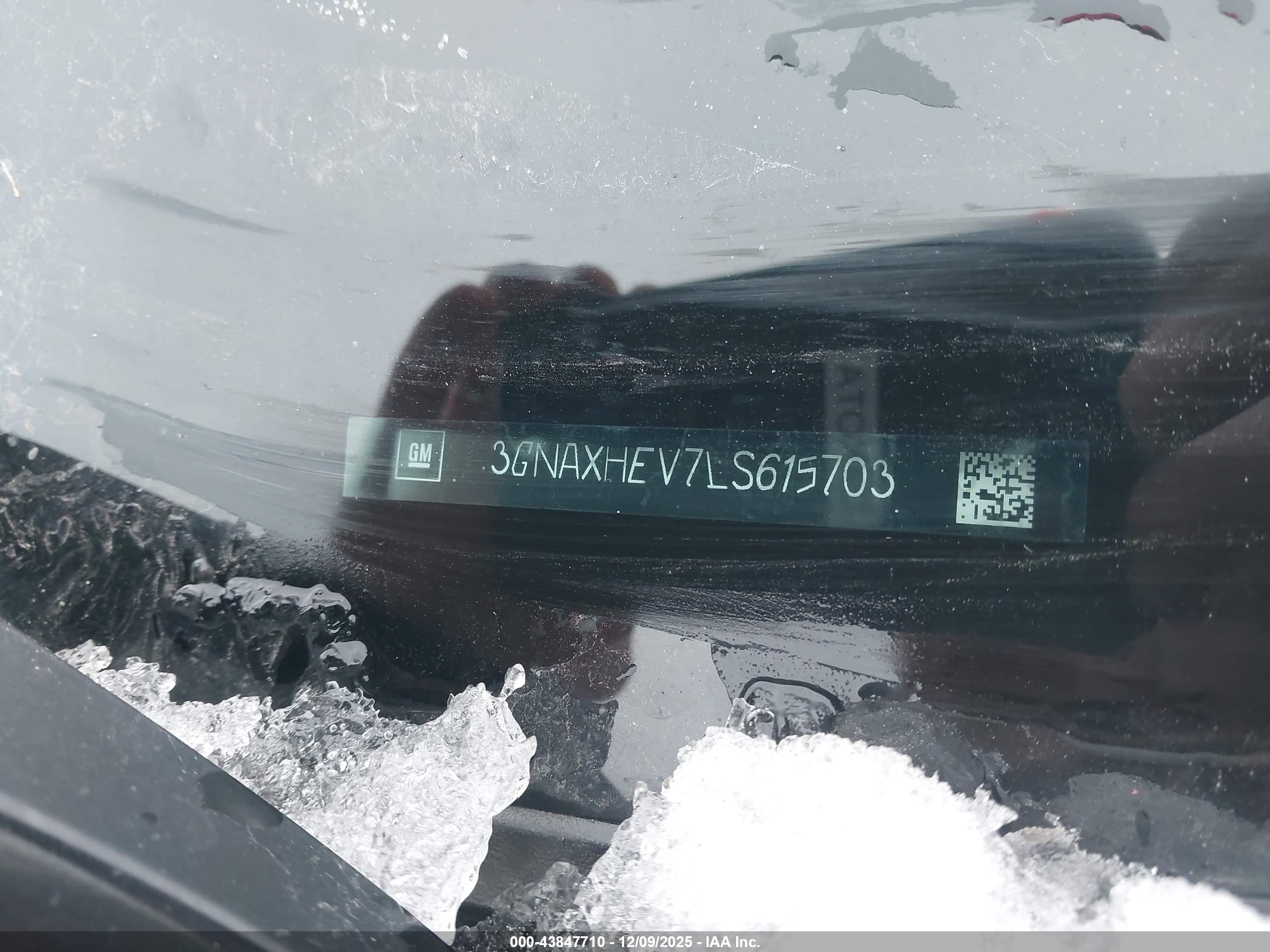 CHEVROLET EQUINOX image 9