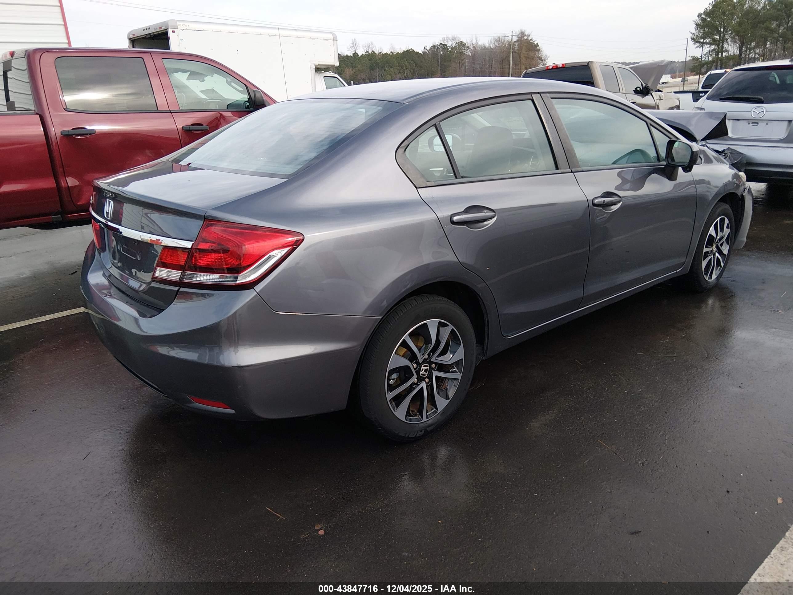 HONDA CIVIC image 4