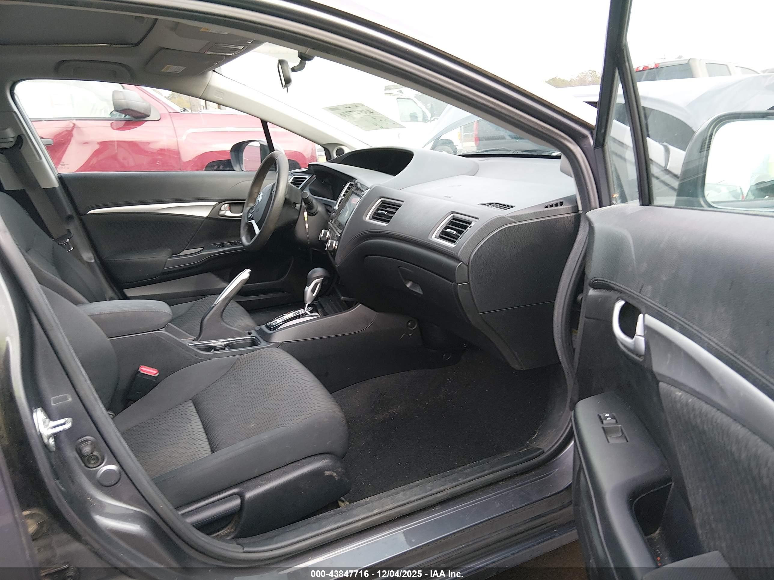 HONDA CIVIC image 5