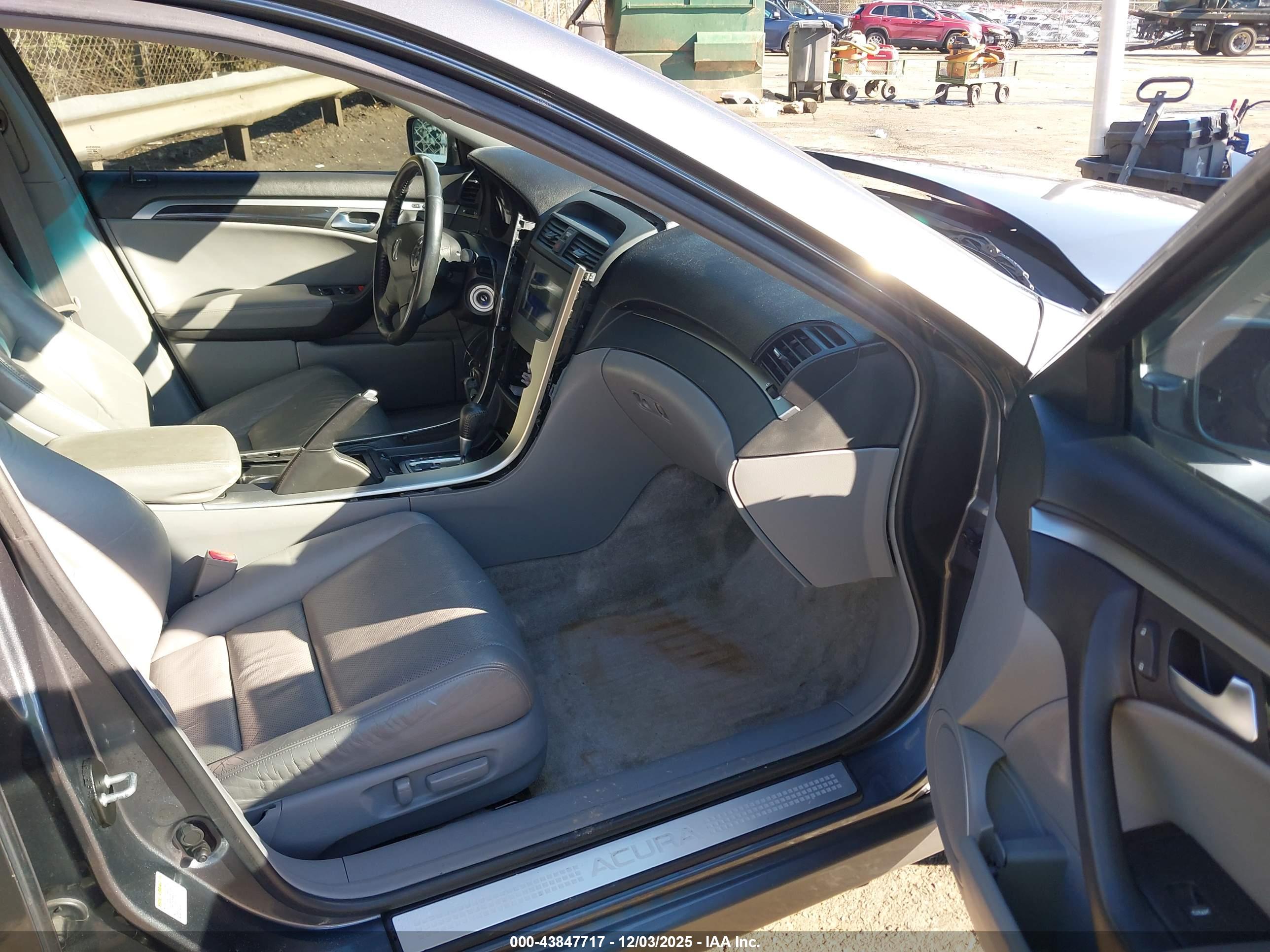 ACURA TL image 5
