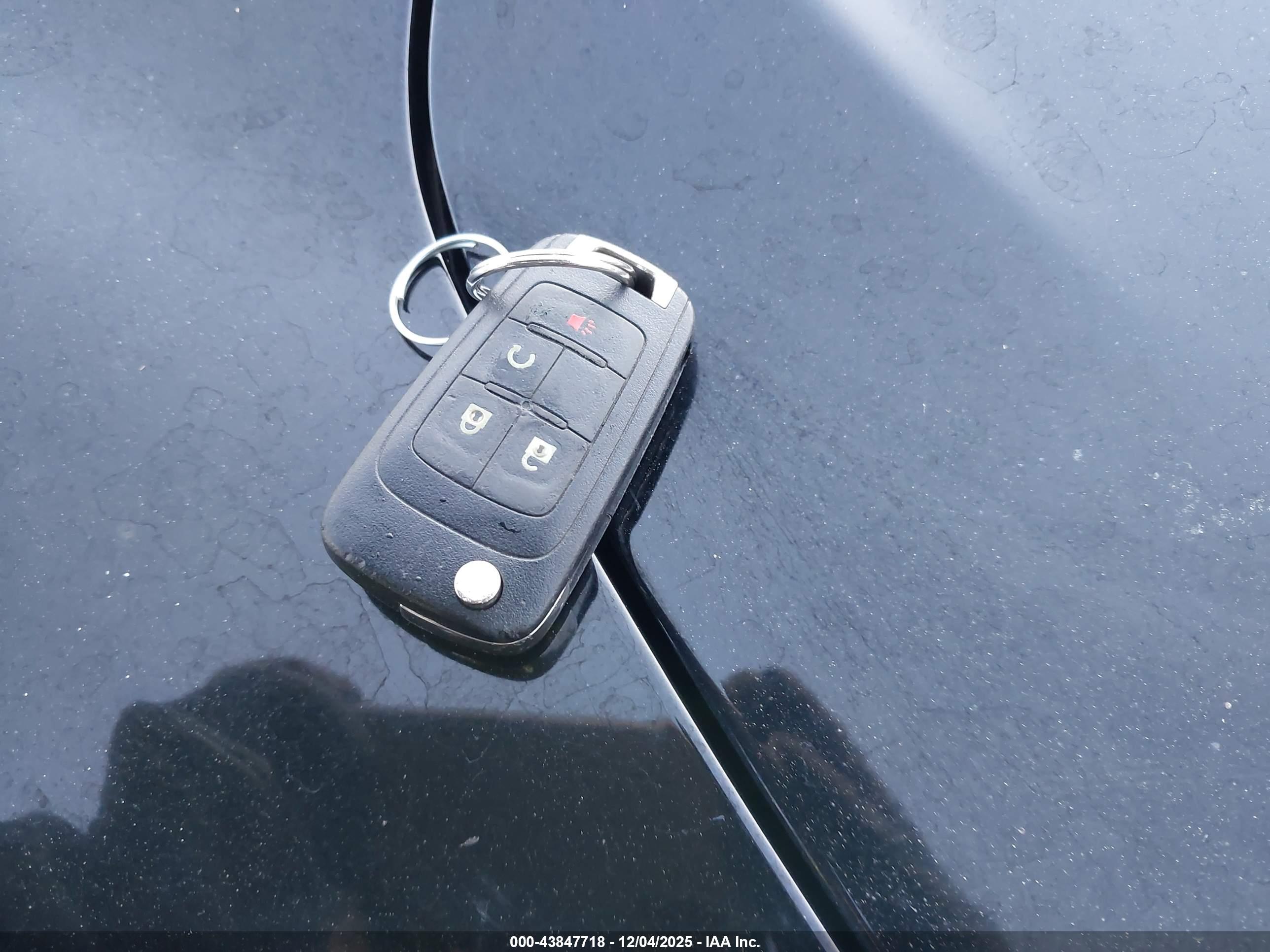 CHEVROLET EQUINOX image 11