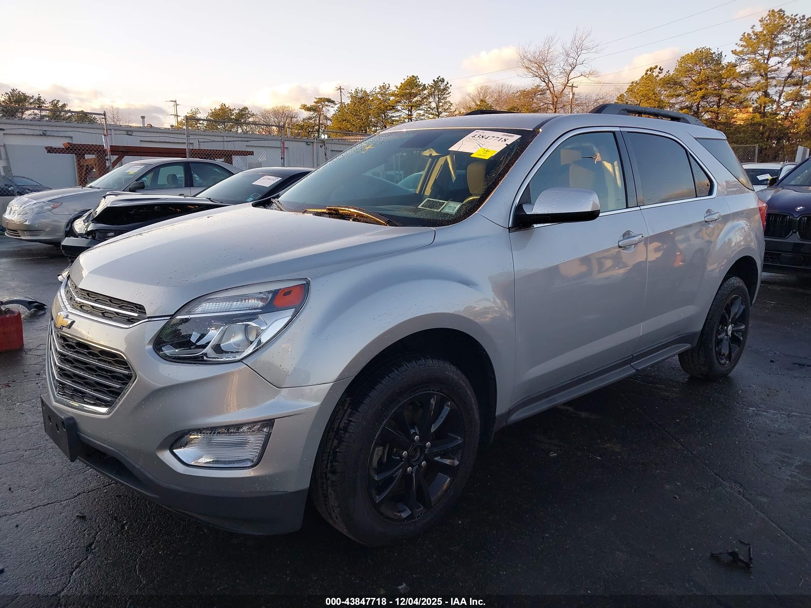 CHEVROLET EQUINOX image 2