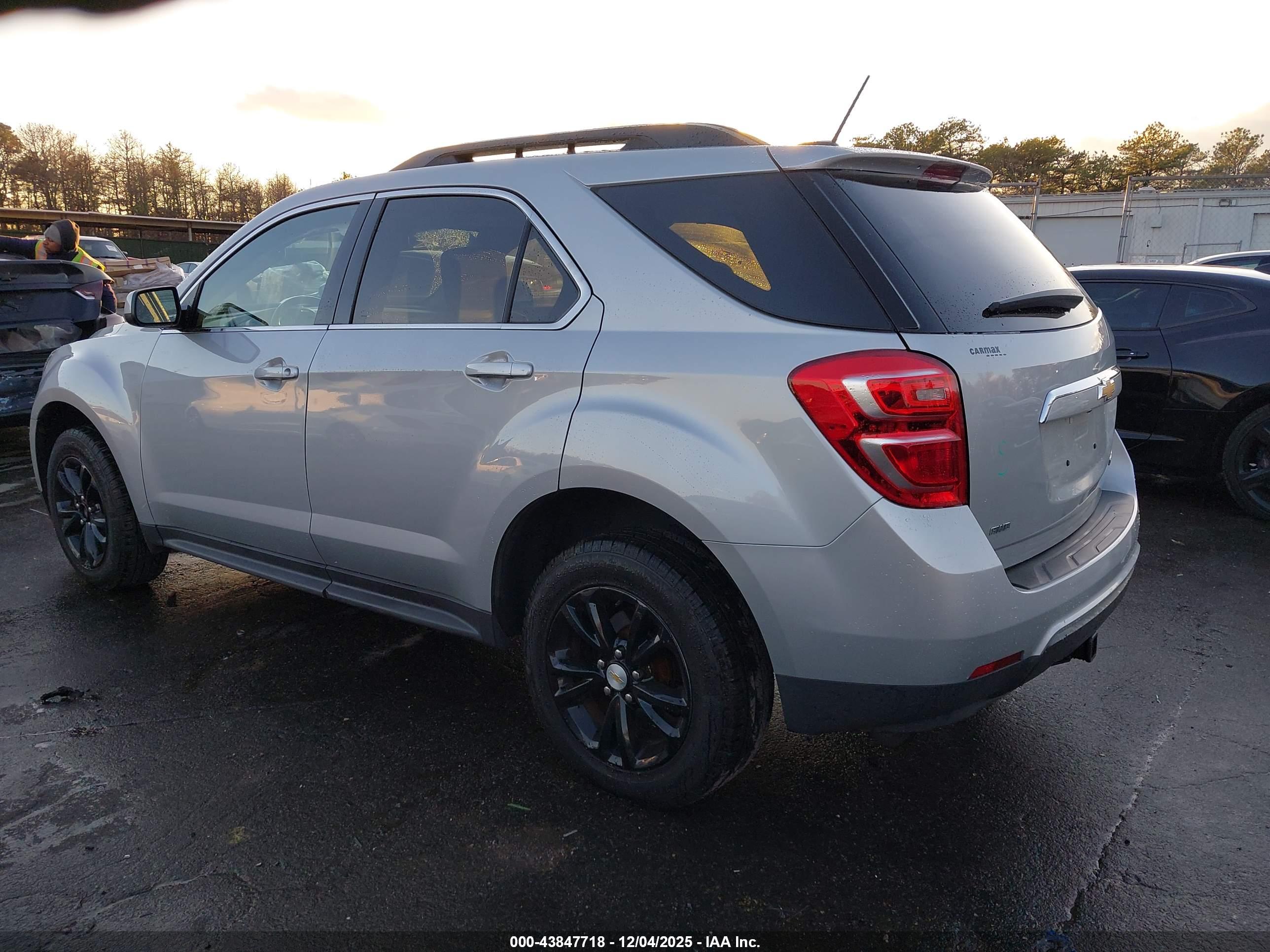 CHEVROLET EQUINOX image 3