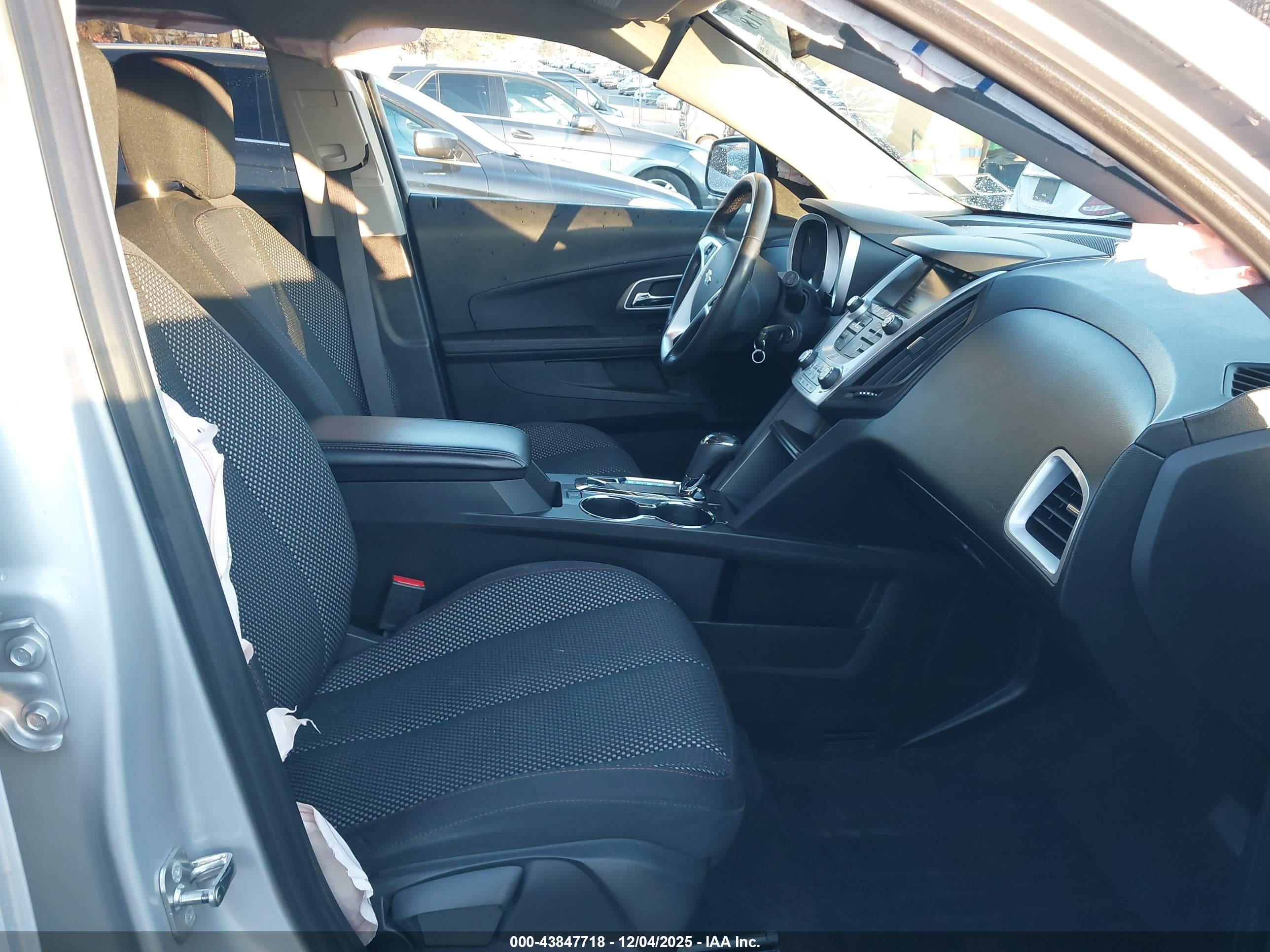 CHEVROLET EQUINOX image 5