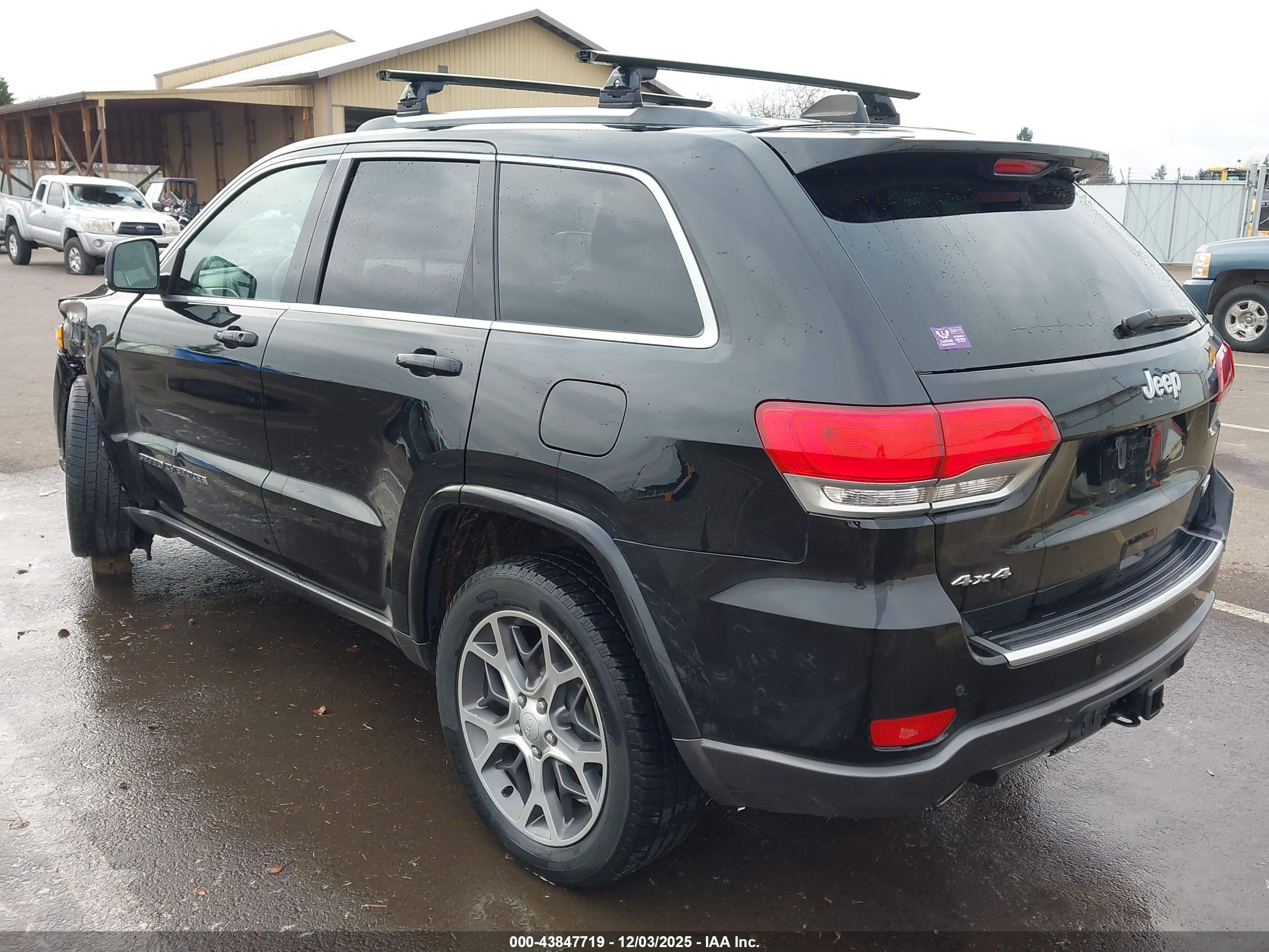 JEEP GRAND image 3