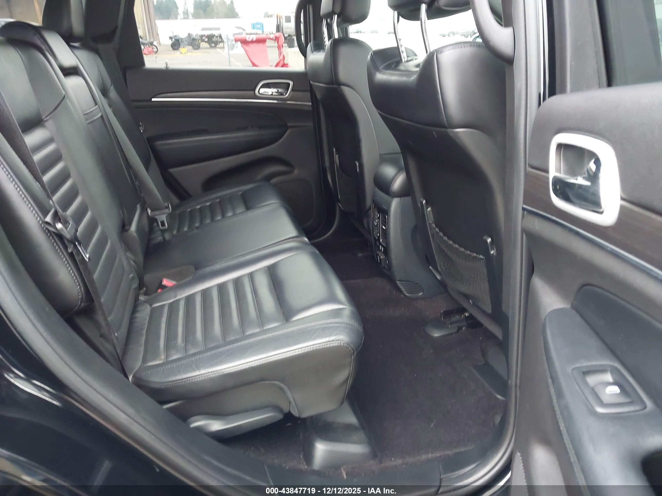 JEEP GRAND image 8