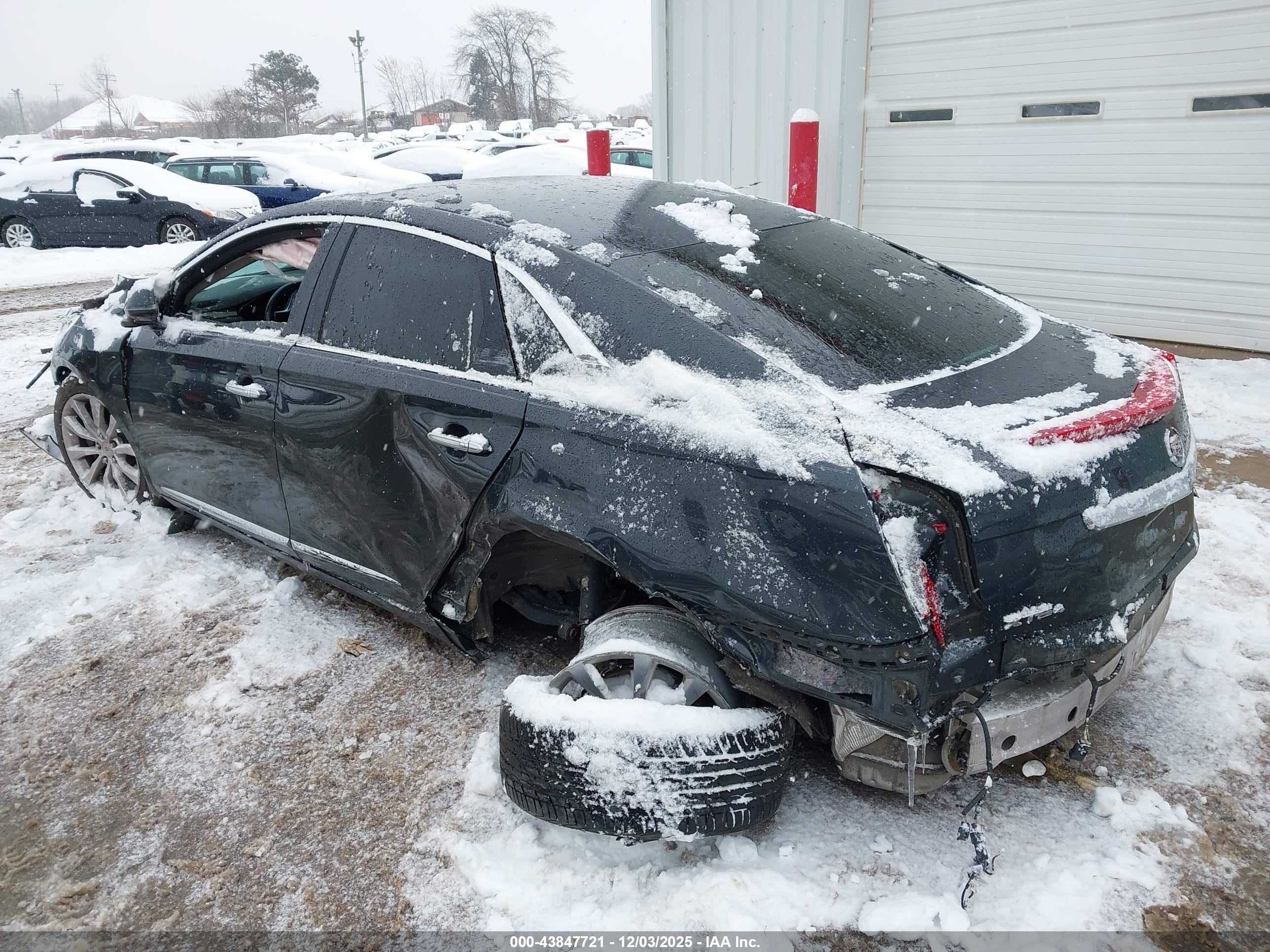 CADILLAC XTS image 3