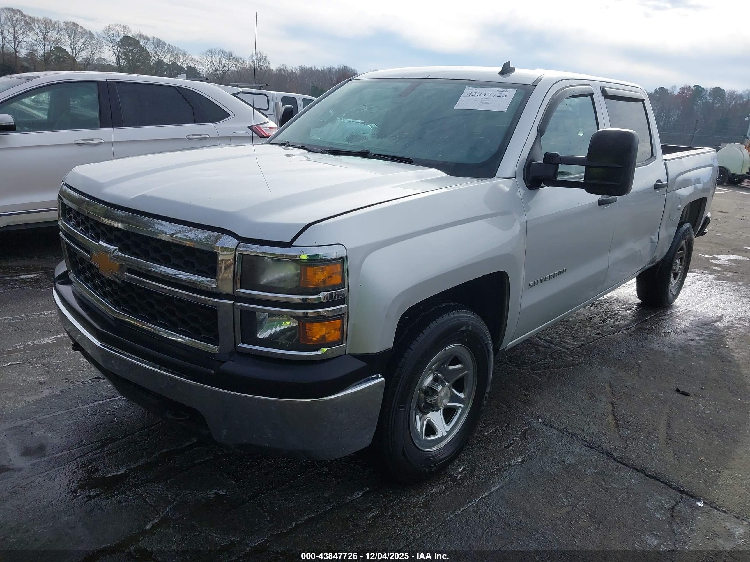CHEVROLET SILVERADO image 2