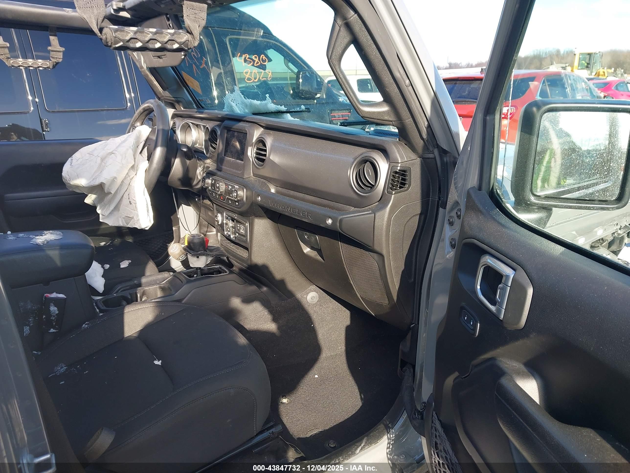 JEEP WRANGLER image 5