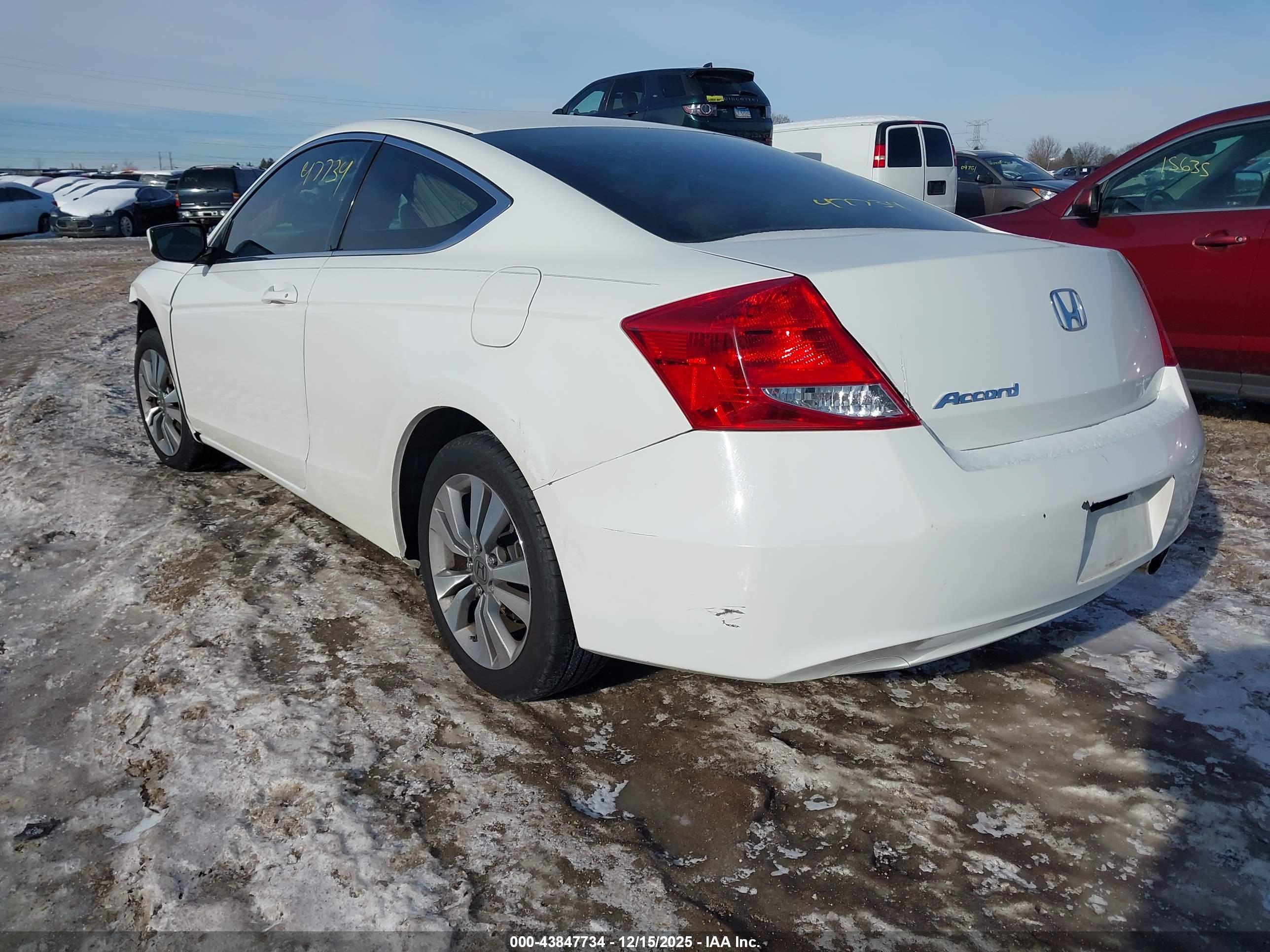 HONDA ACCORD image 3