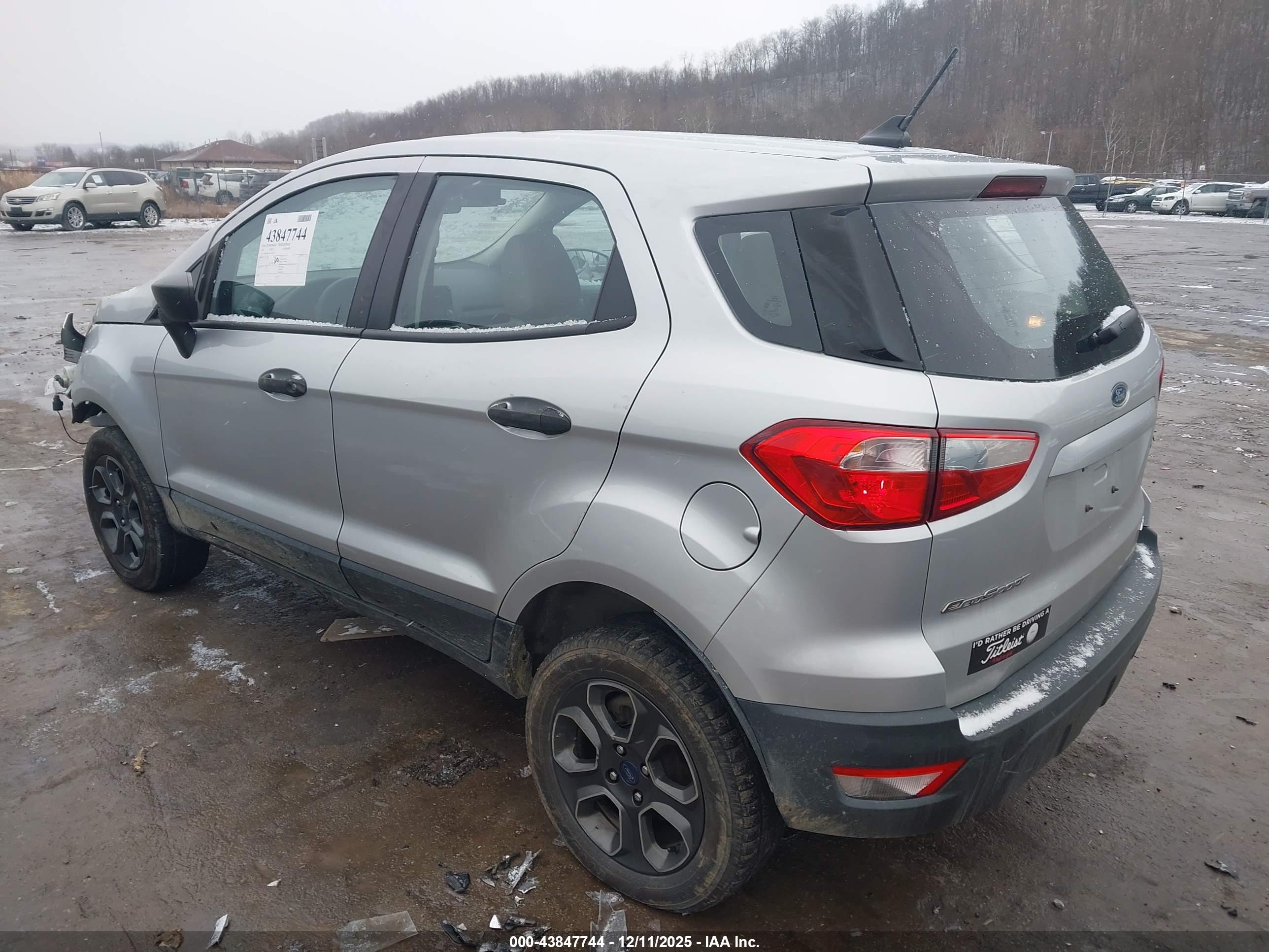 FORD ECOSPORT image 3